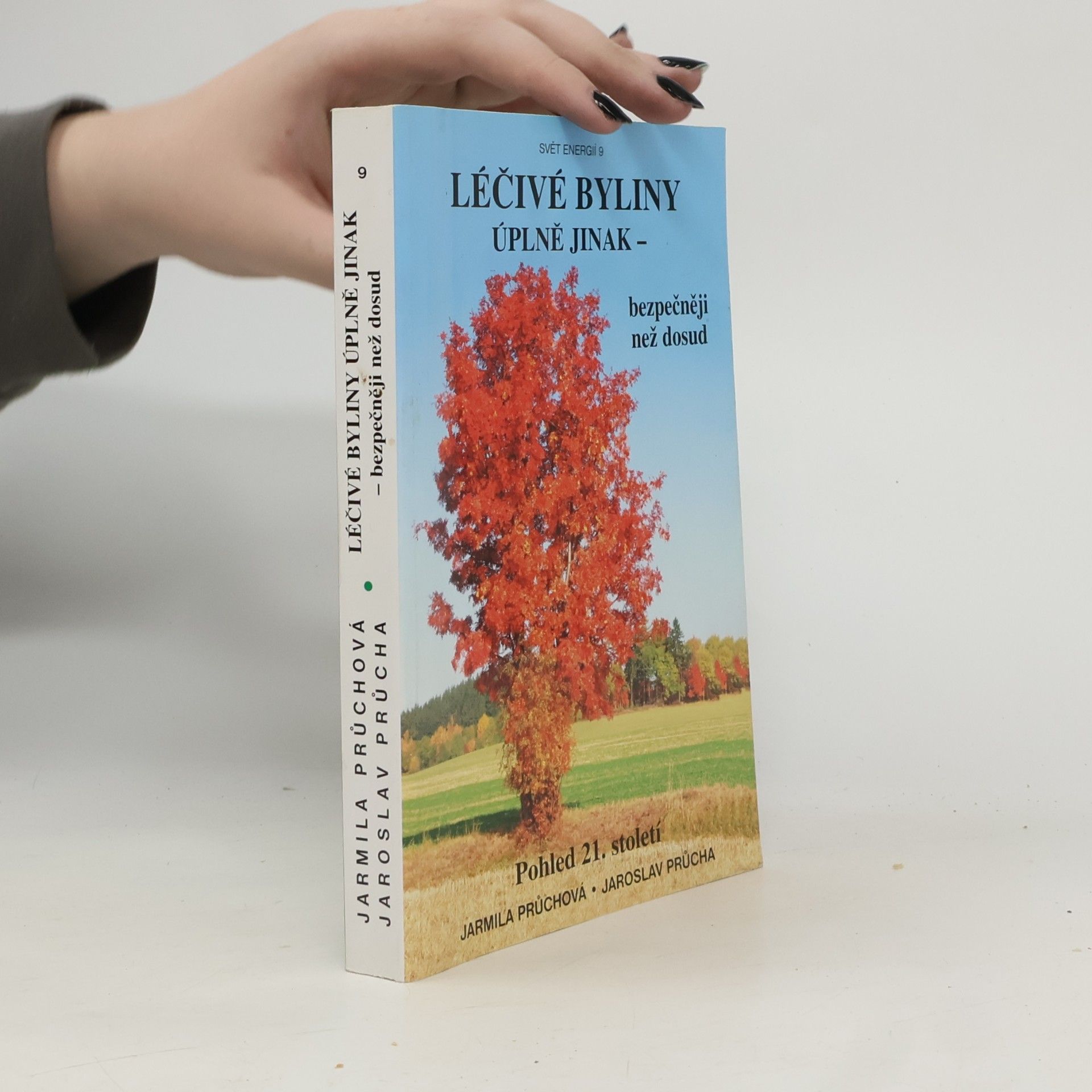 Léčivé byliny úplně jinak - bezpečněji než dosud