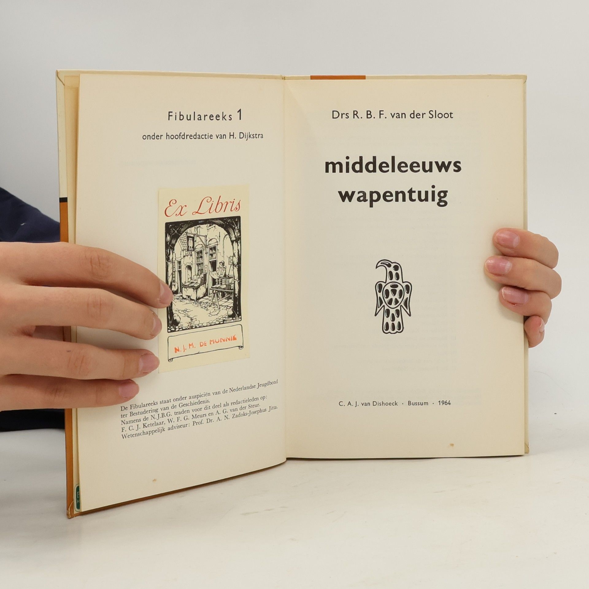 R. B. F. van der Sloot Middeleeuws wapentuig