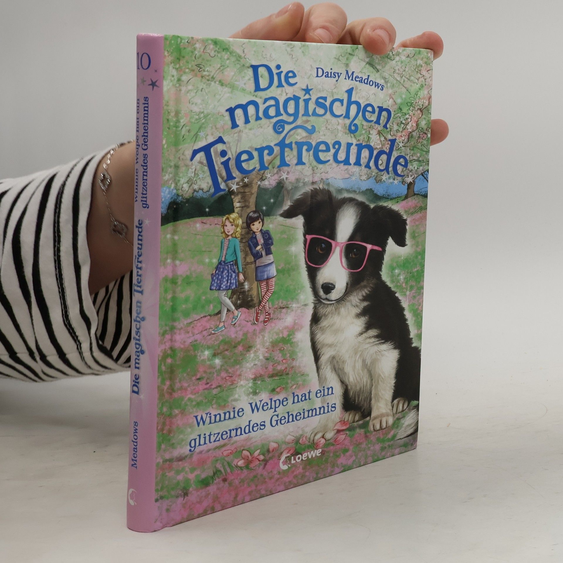 Winnie Welpe hat ein glitzerndes Geheimnis