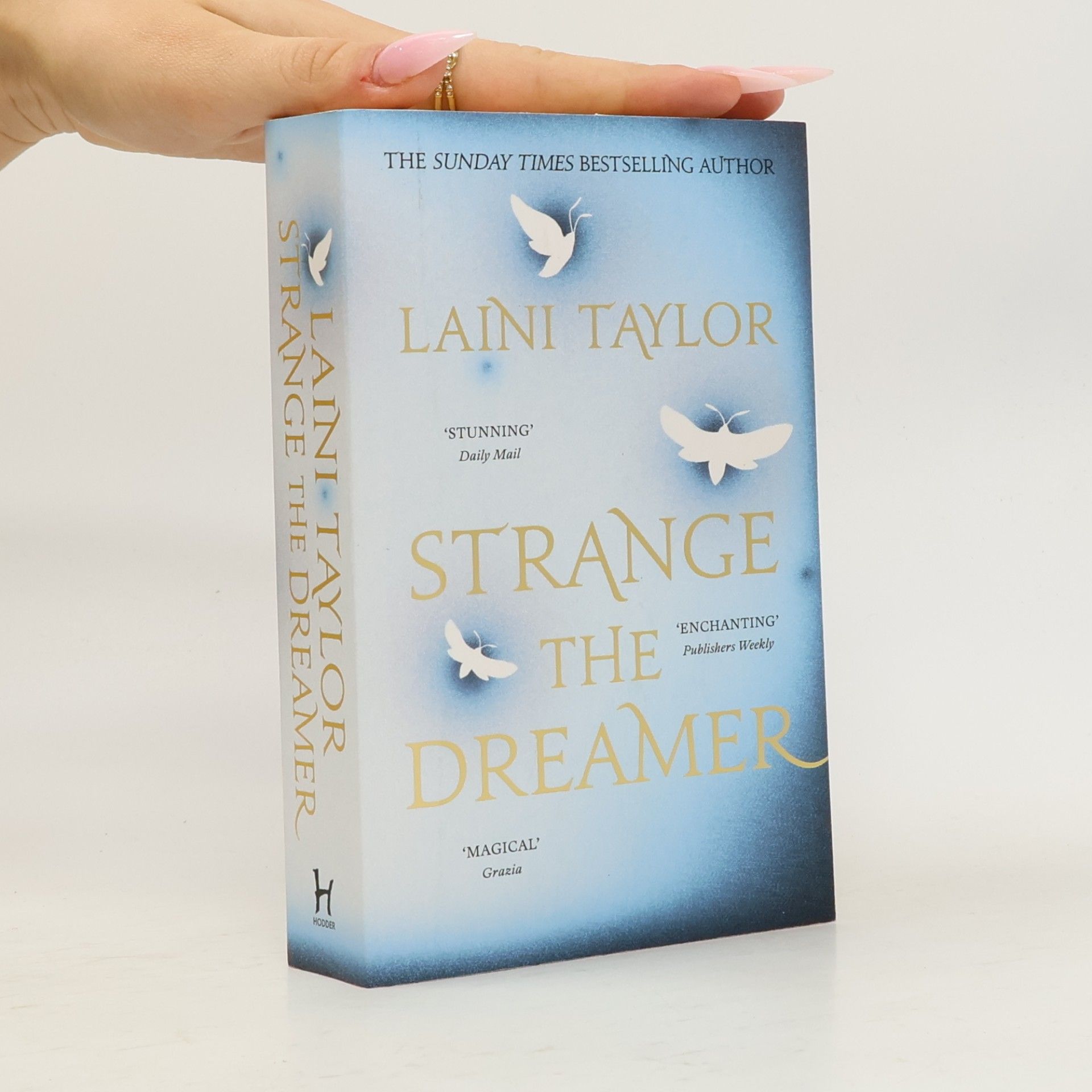 Strange the Dreamer