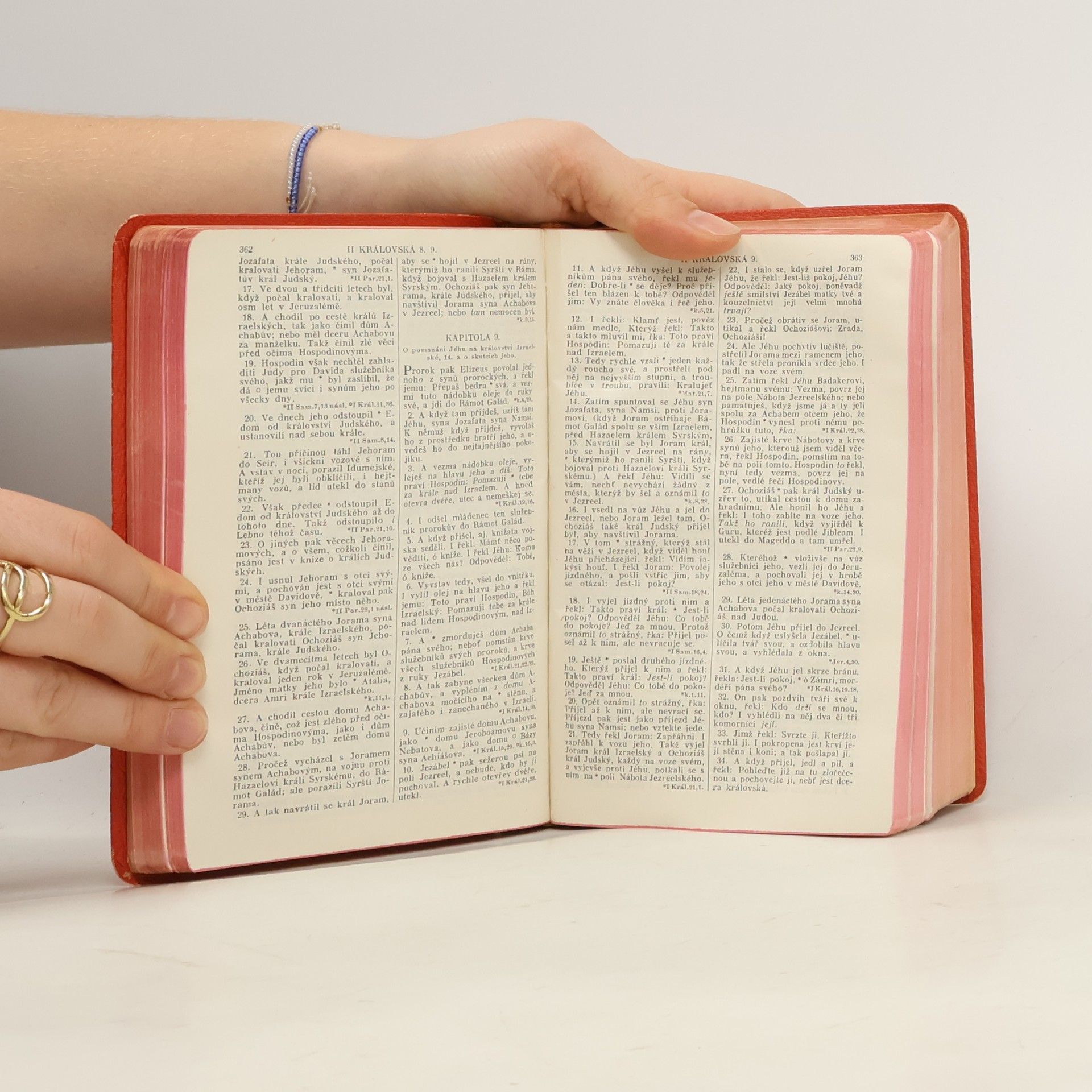 Kolektiv autorů Biblí svatá