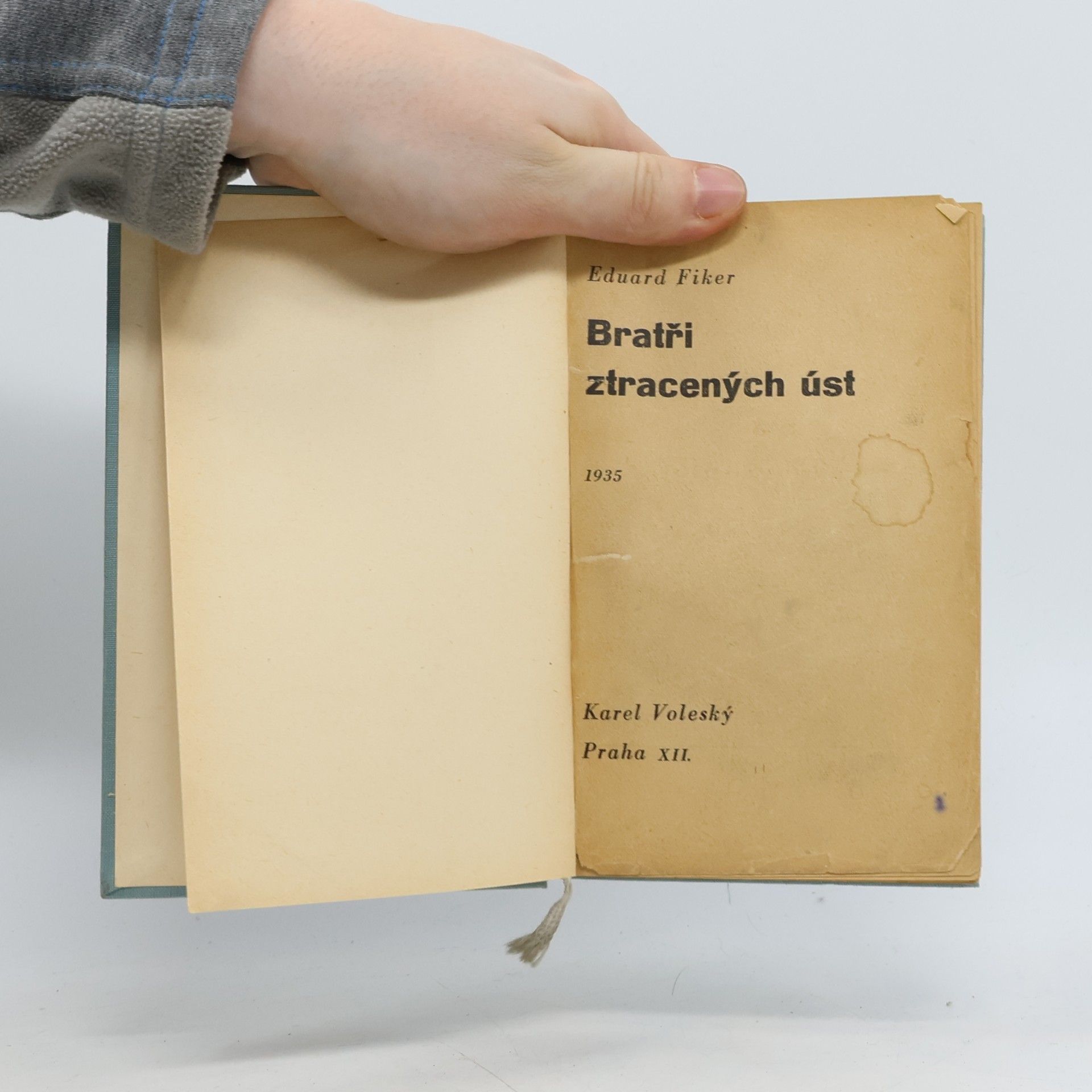 Eduard Fiker Bratři ztracených úst