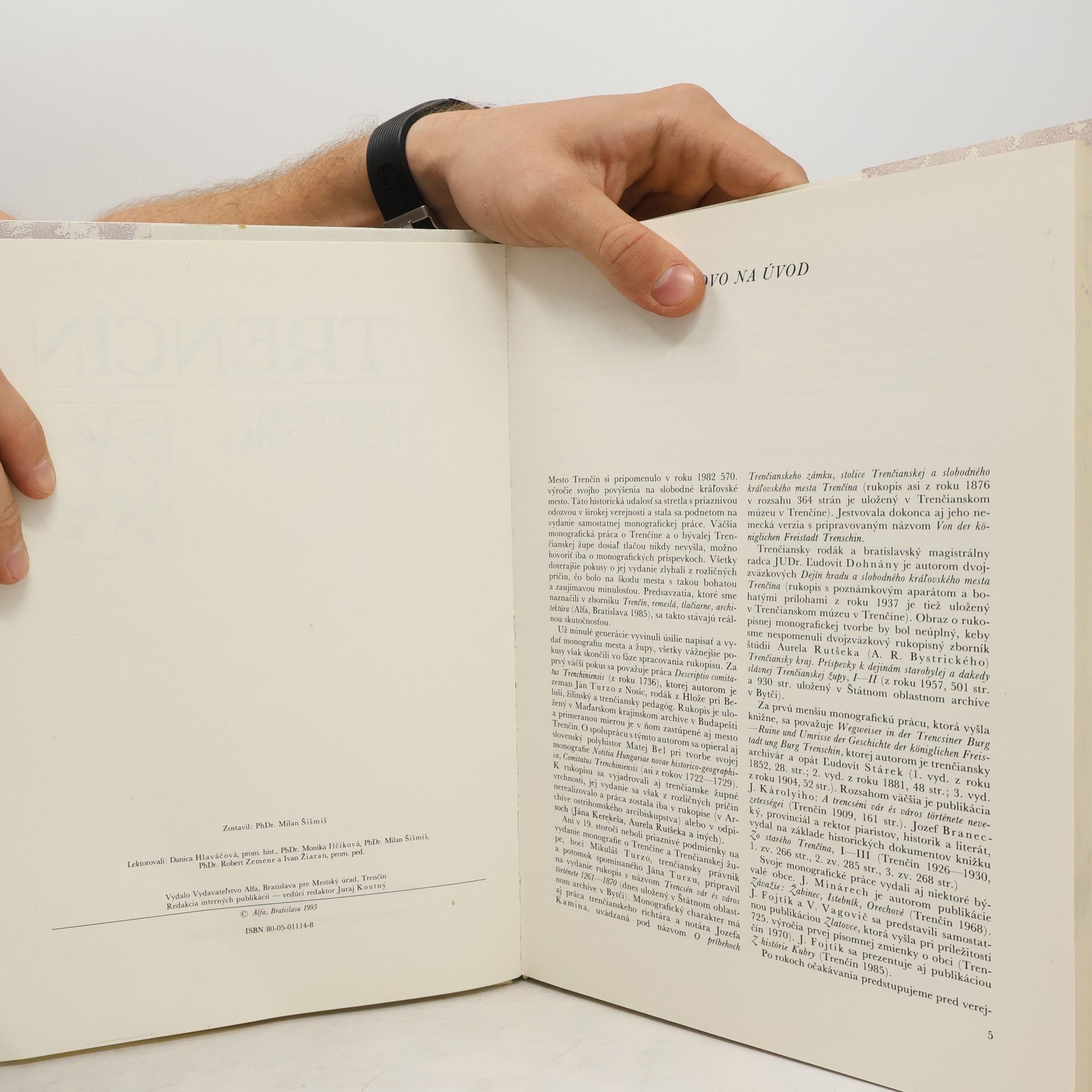 Milan Šišmiš Trenčín : vlastivedná monografia. 1.