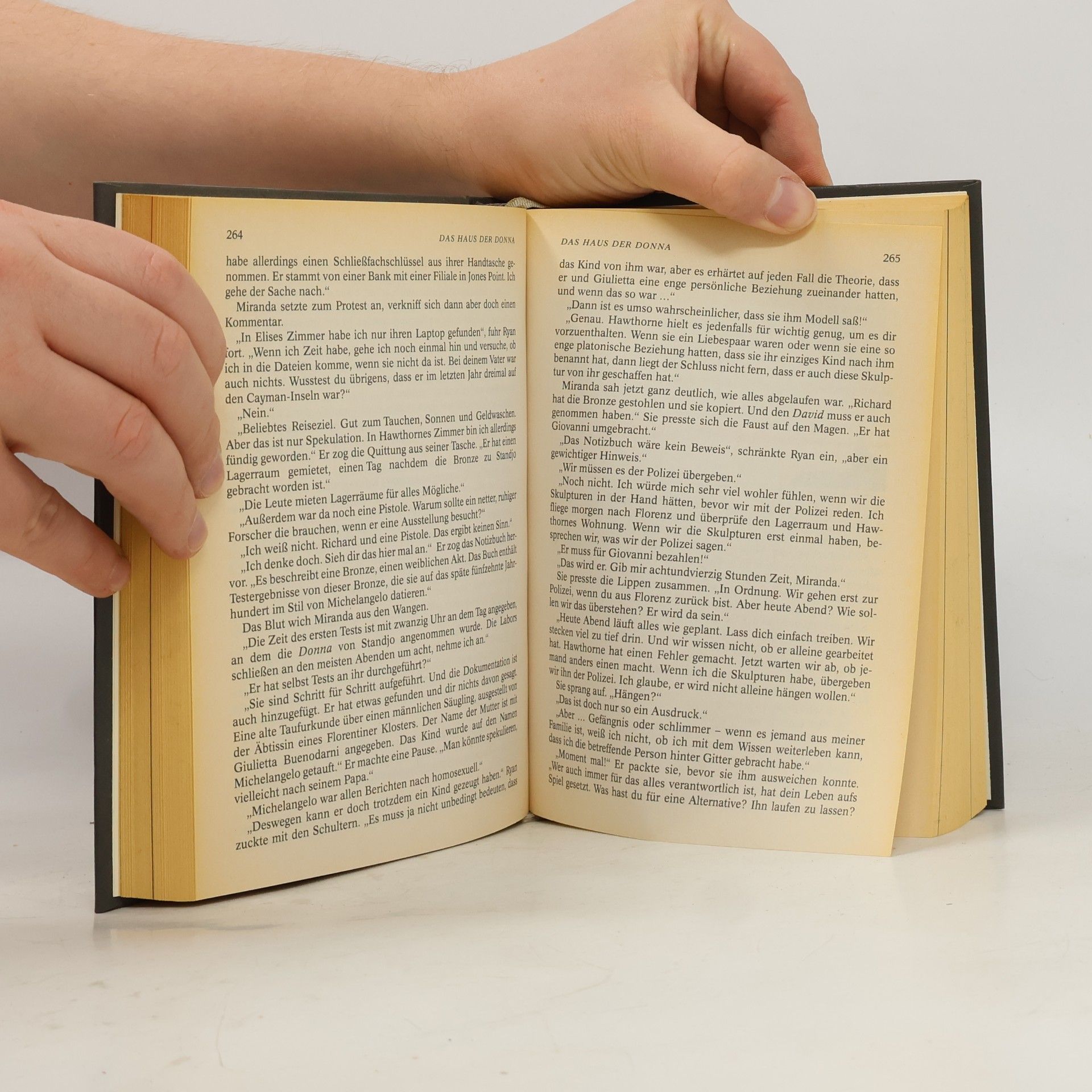 Sue Henry Reader's Digest Auswahlbücher. Wettlauf durch die Weisse Hölle. Das Haus der Donna. Khalid - Das Schwert Gottes. Das Glück ist mollig