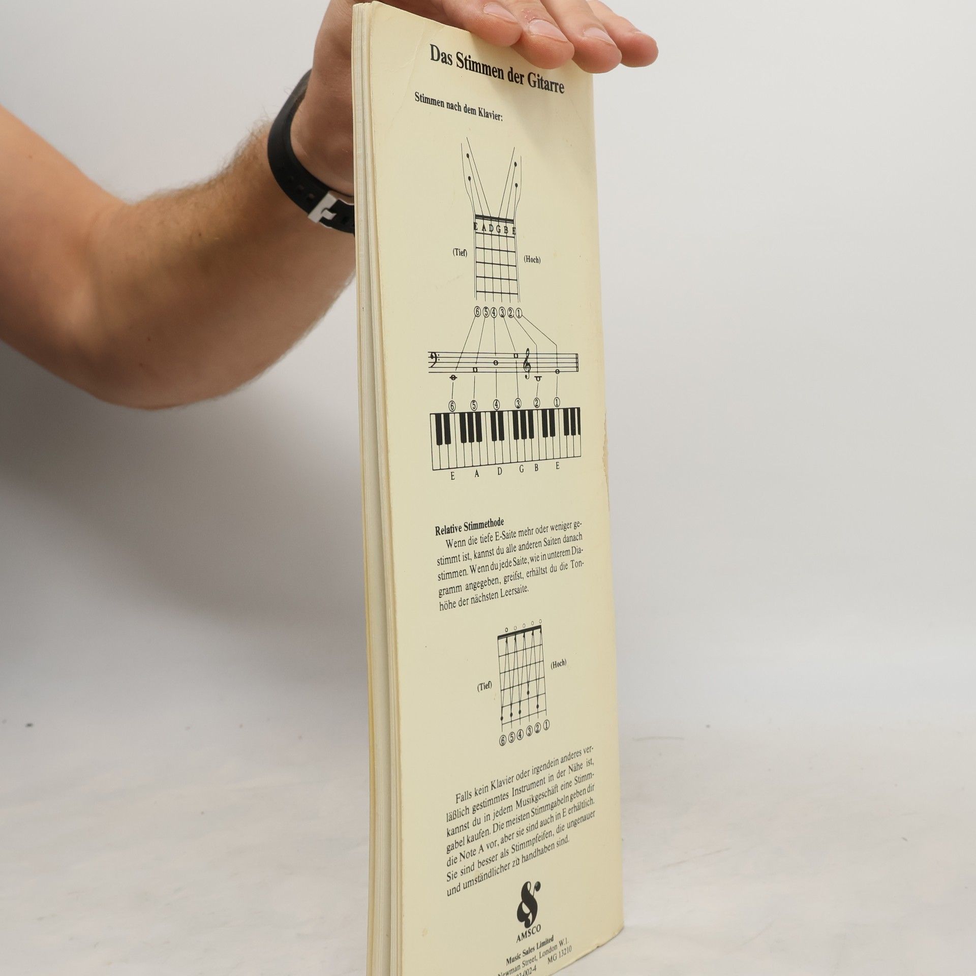 Peter Pickow Gitarrenkoffer Akkordbuch