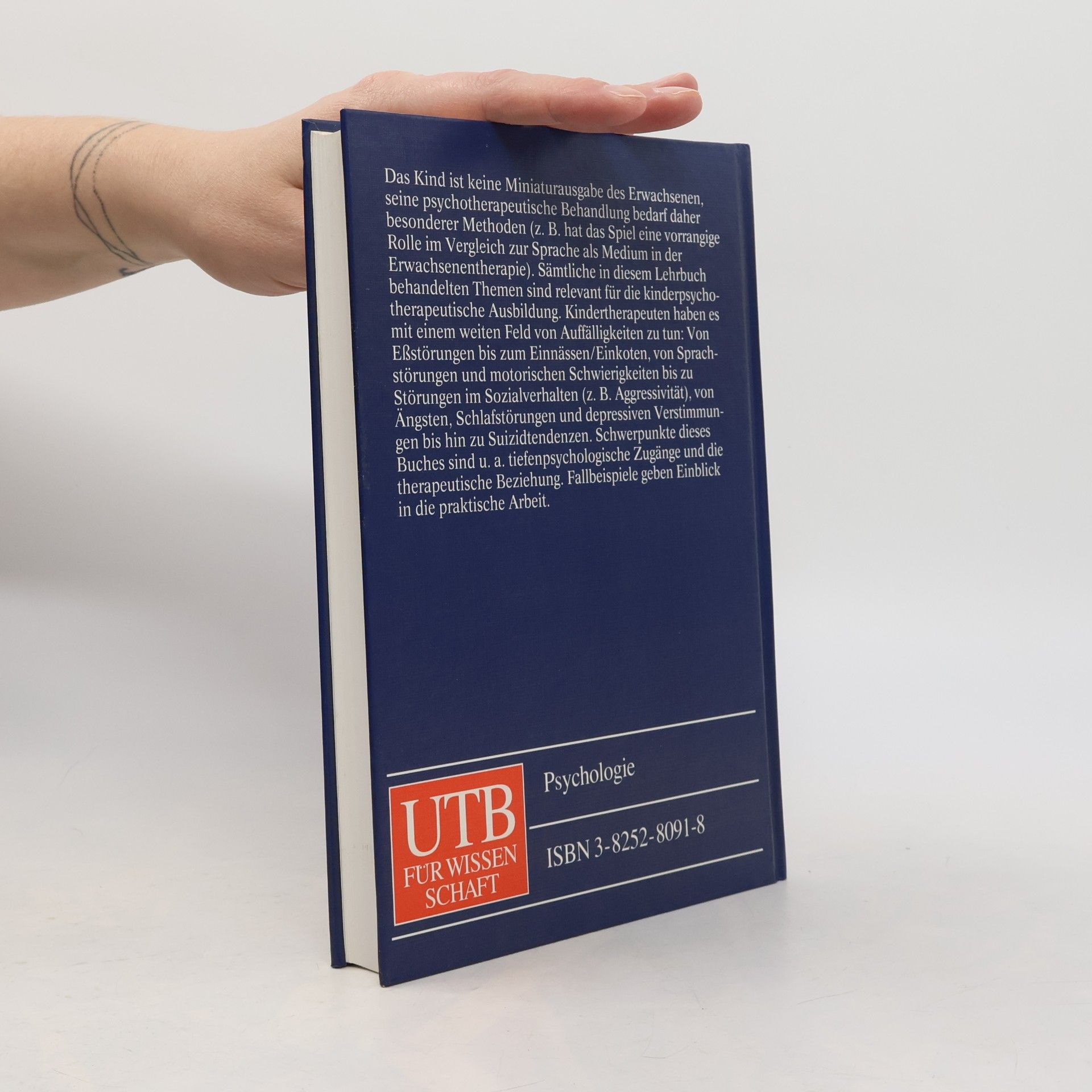Gertrude Bogyi Uni-Taschenbücher: Lehrbuch der Kinderpsychotherapie. Grundlagen und Methoden.