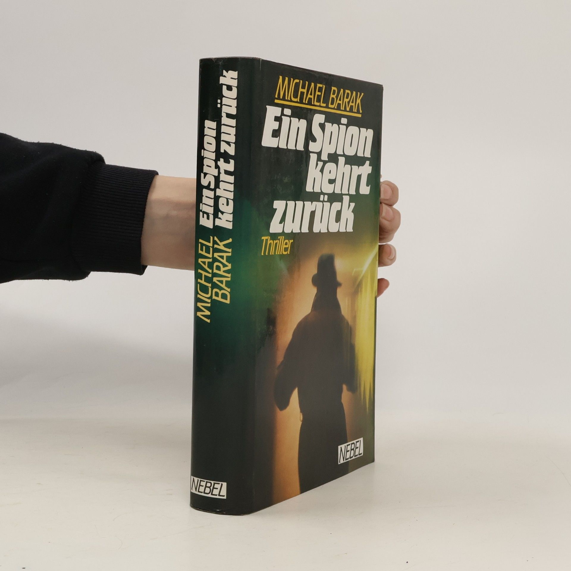 Ein Spion kehrt zurück