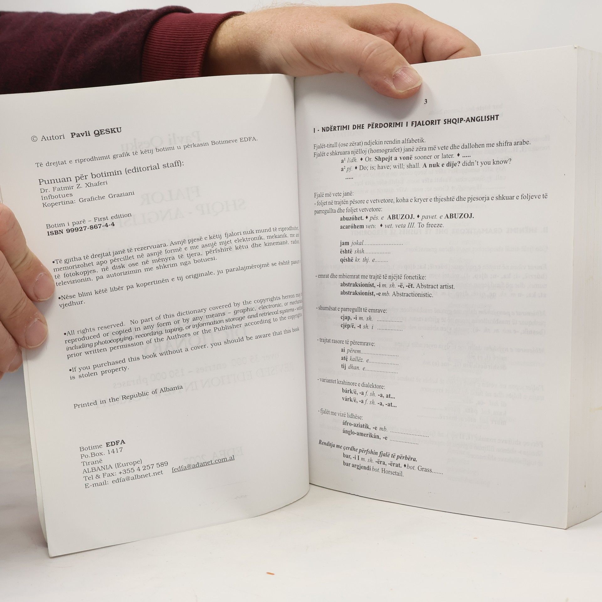 Pavli Qesku Albanian-English Dictionary