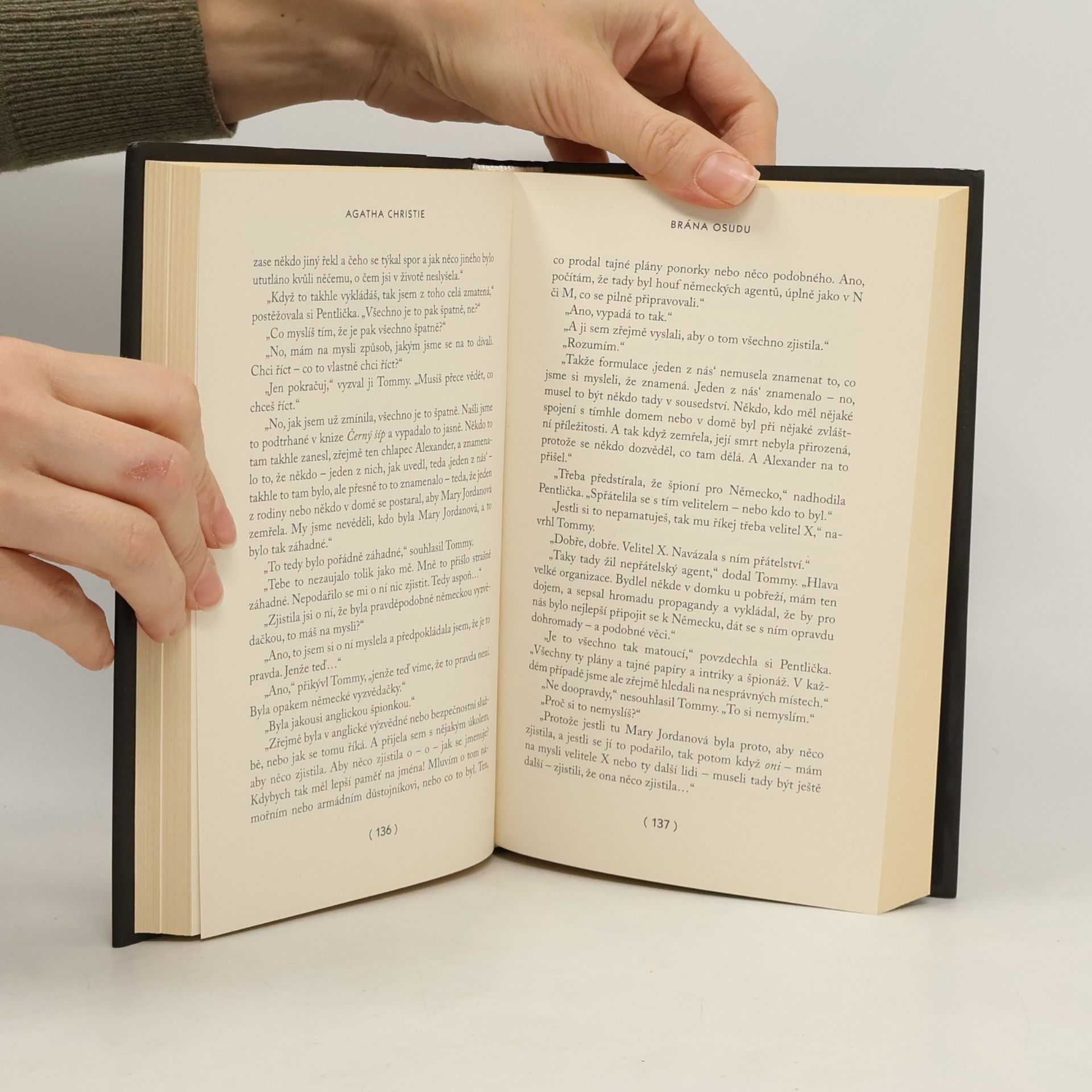 Agatha Christie Brána osudu
