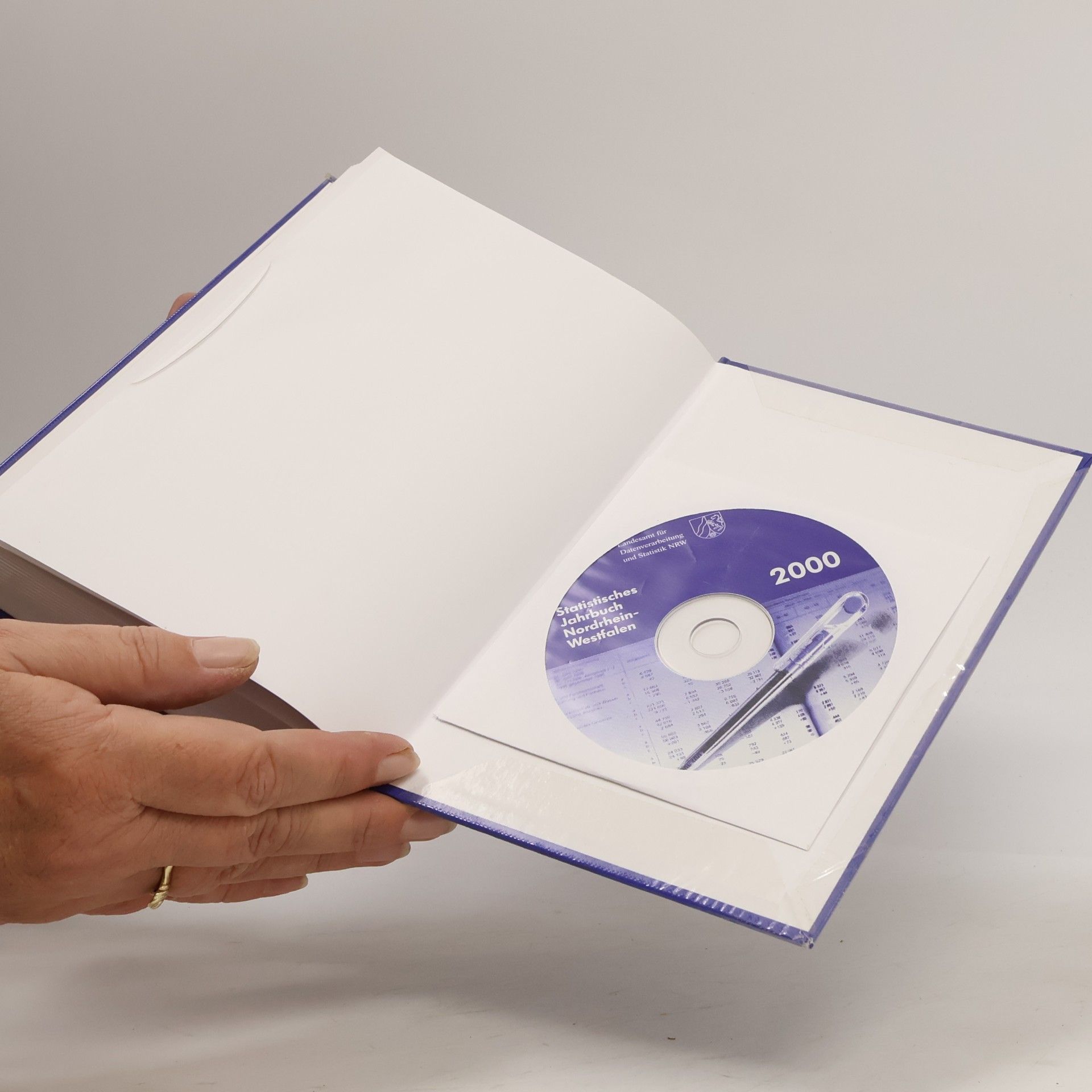 Landesamt für Datenverarbeitung und Statistik NRW Statistisches Jahrbuch Nordrhein-Westfalen 2000