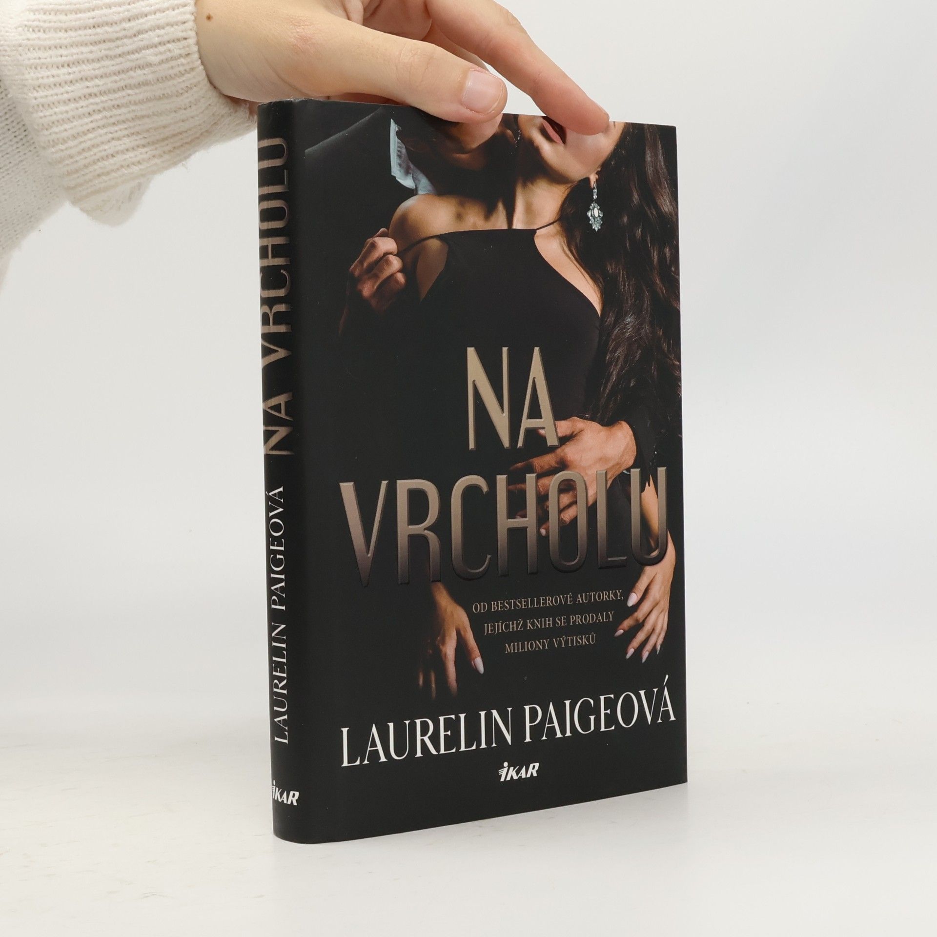 Laurelin Paige Na vrcholu