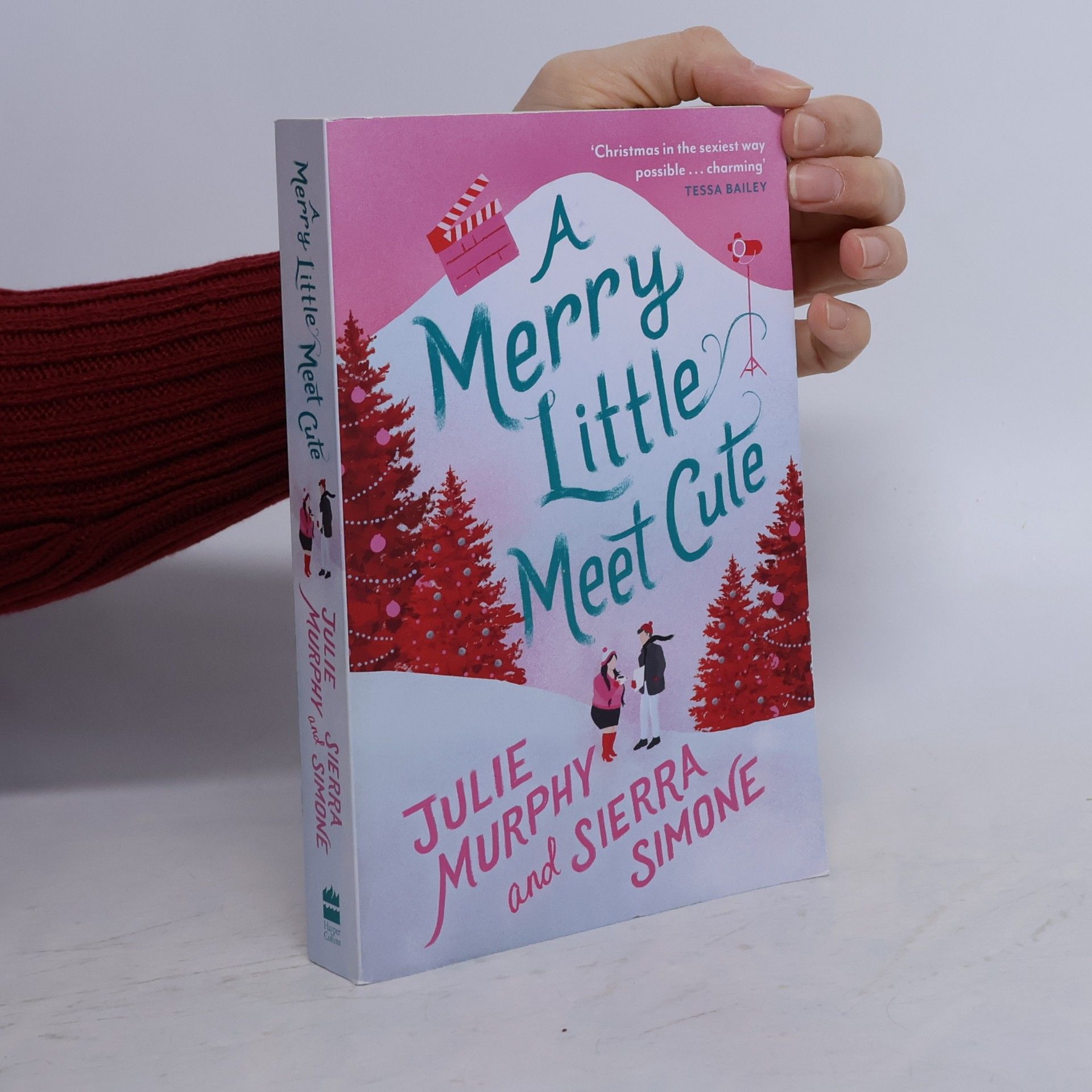 Sierra Simone A merry little meet cute