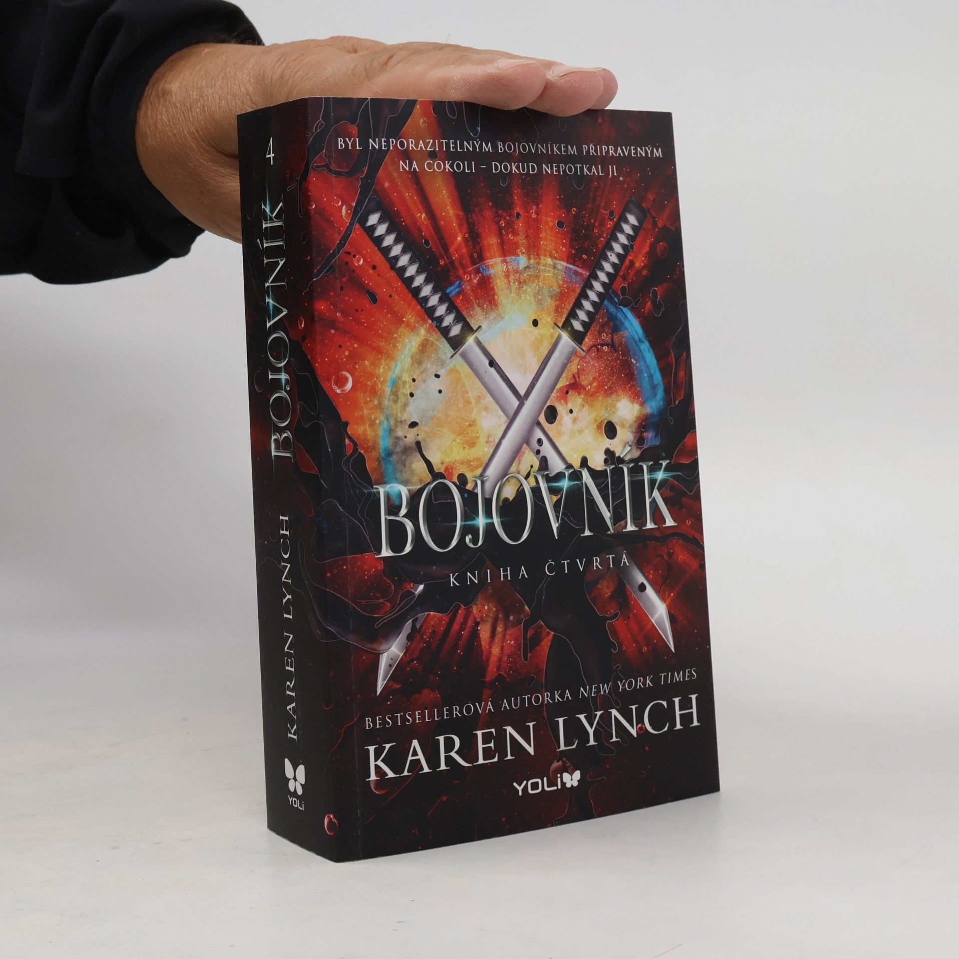 Karen Karen A. Lynch Bojovník