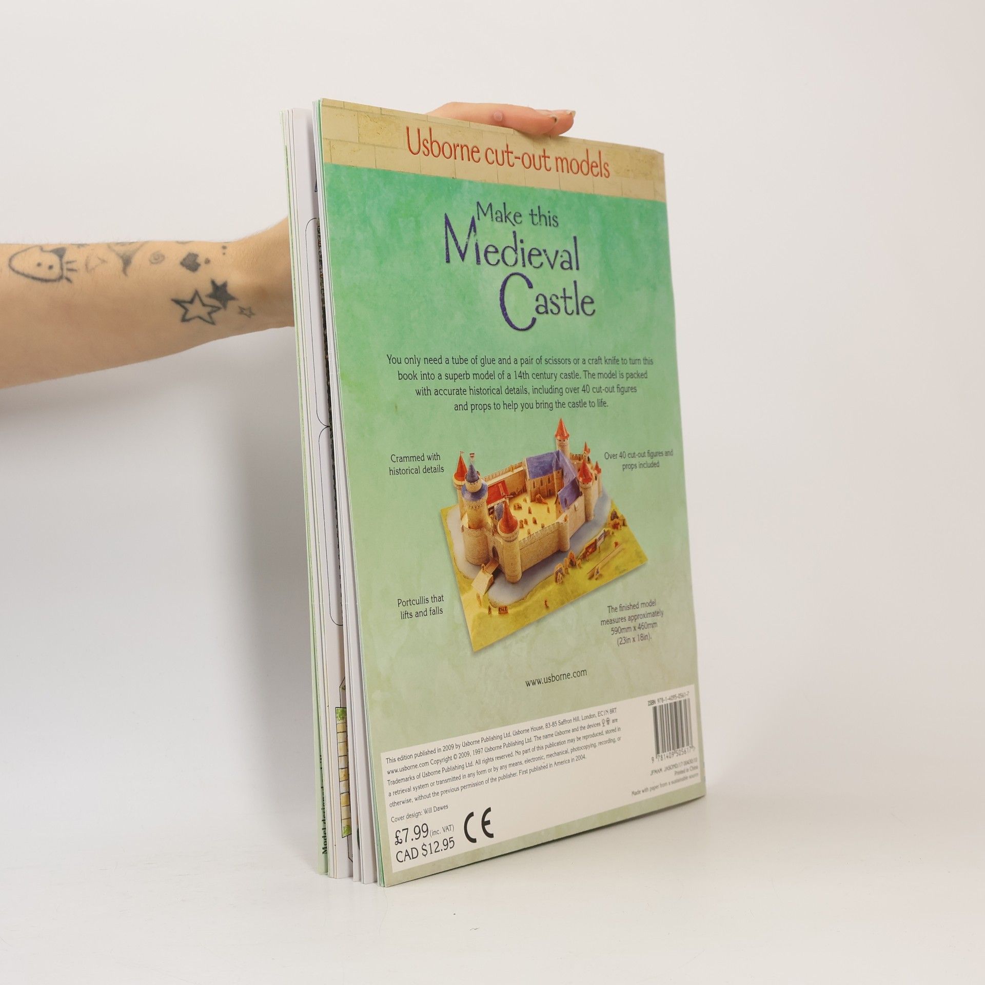Iain Ashman Usborne Cut-out Models: Make This Medieval Castle