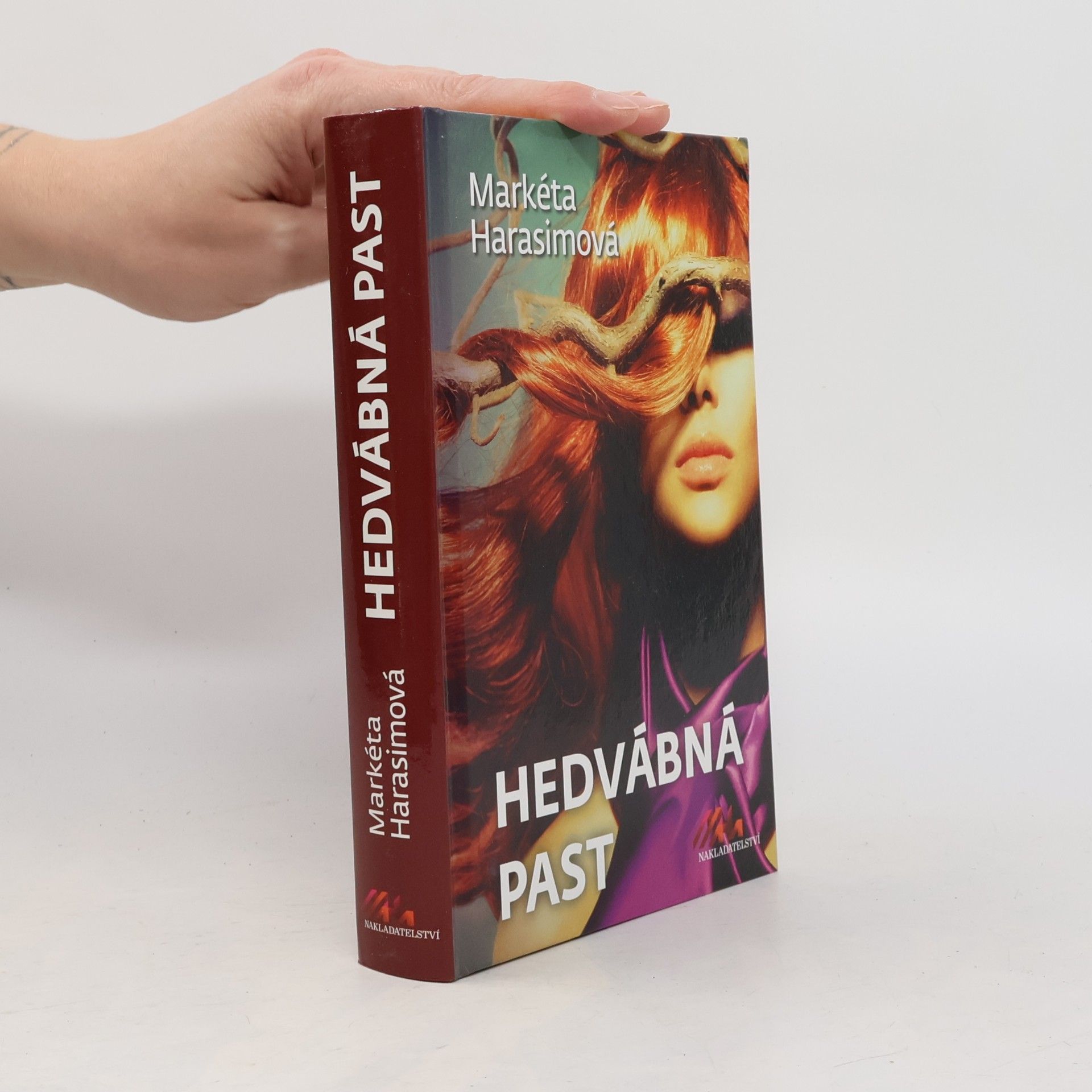 Hedvábná past