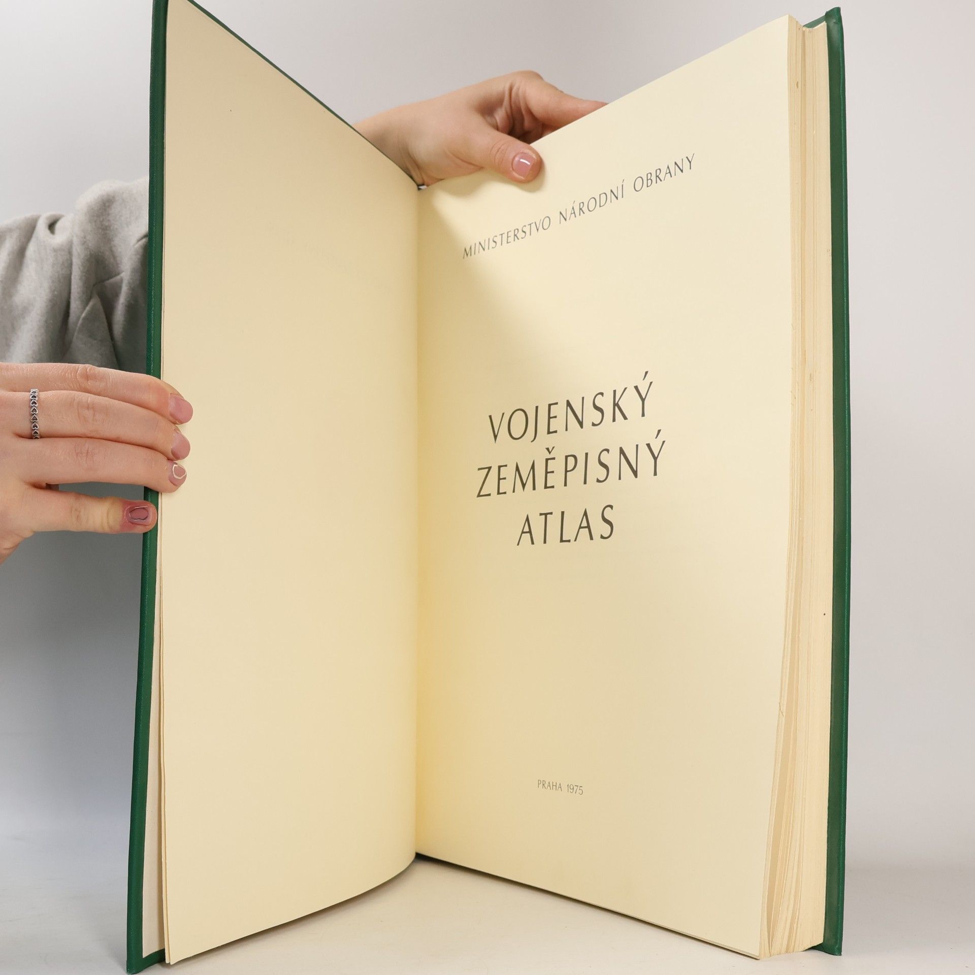 Kolektiv autorů Vojenský Zeměpisný Atlas