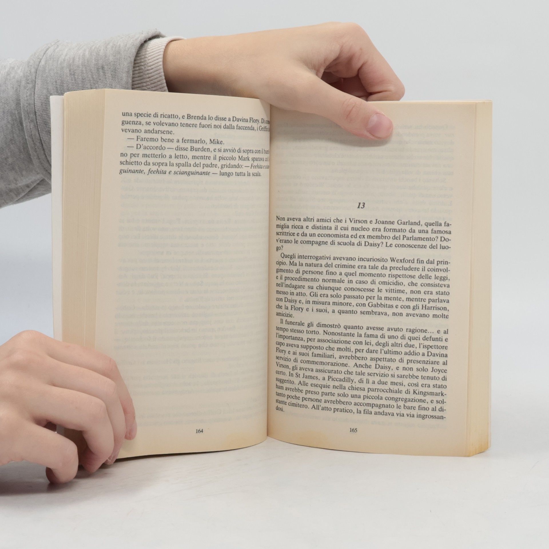 Hilia Brinis Oscar bestsellers - 453: Oltre il cancello