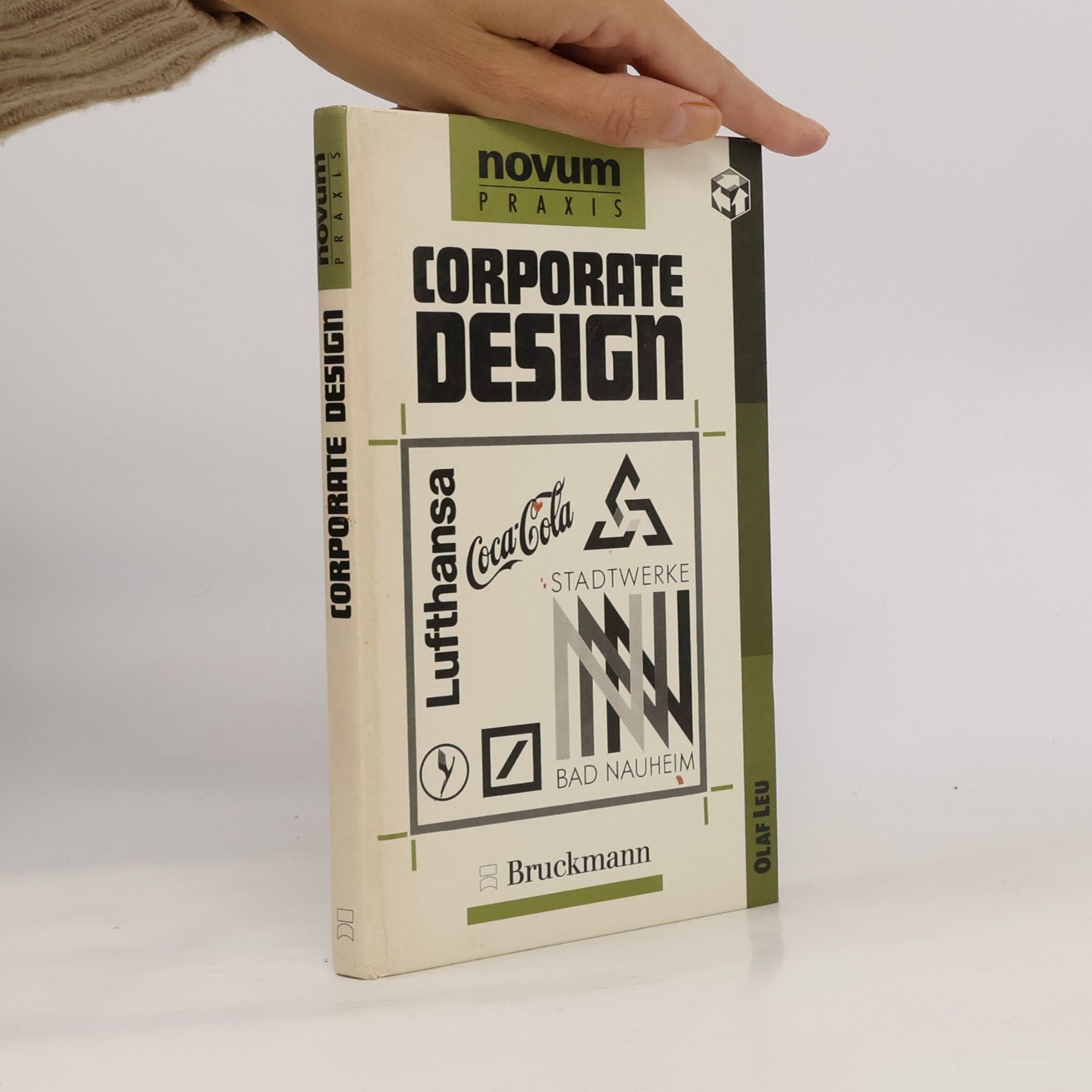 Olaf Leu Novum Praxis: Corporate Design