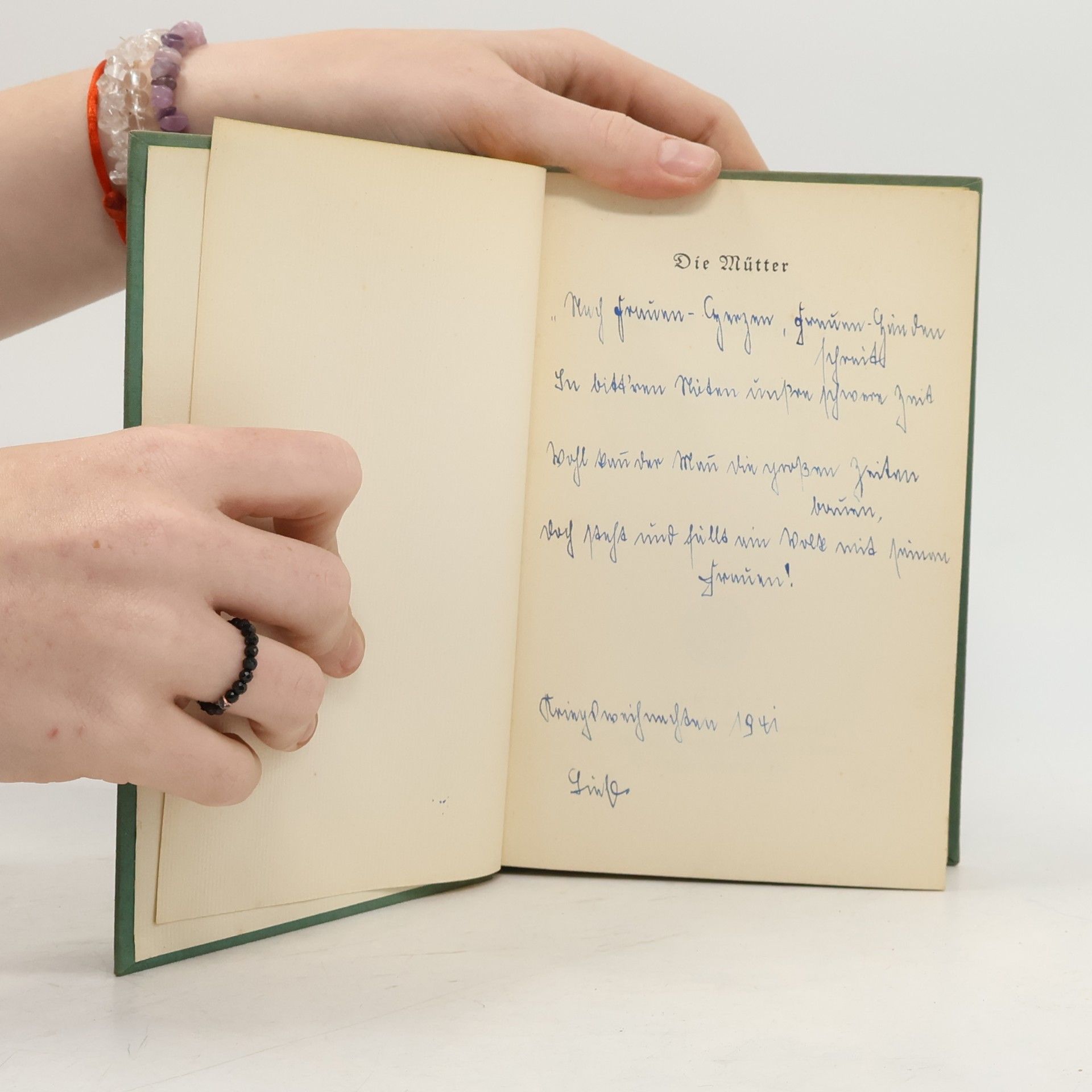 Klára Hoferová Die Mütter