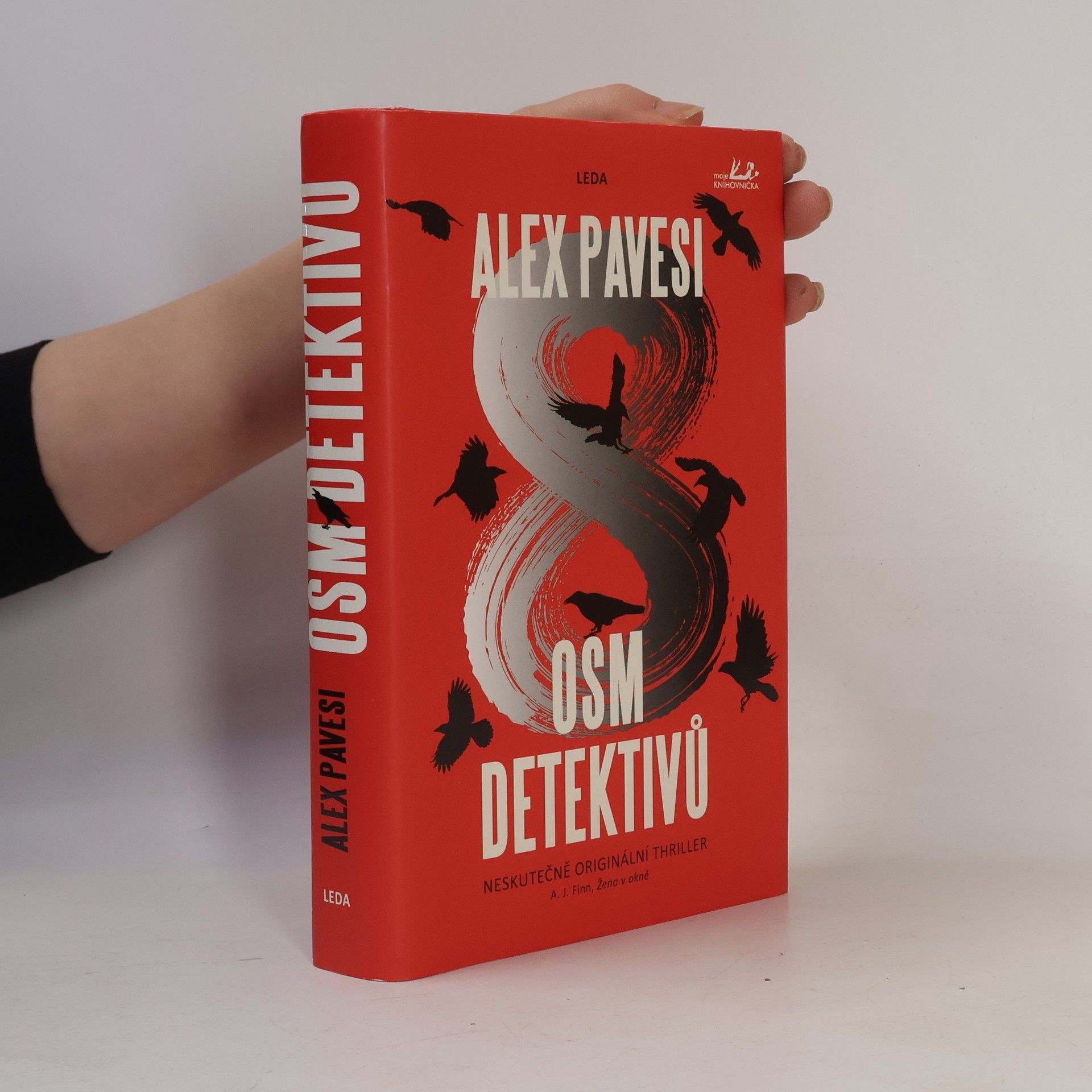 Alex Pavesi Osm detektivů
