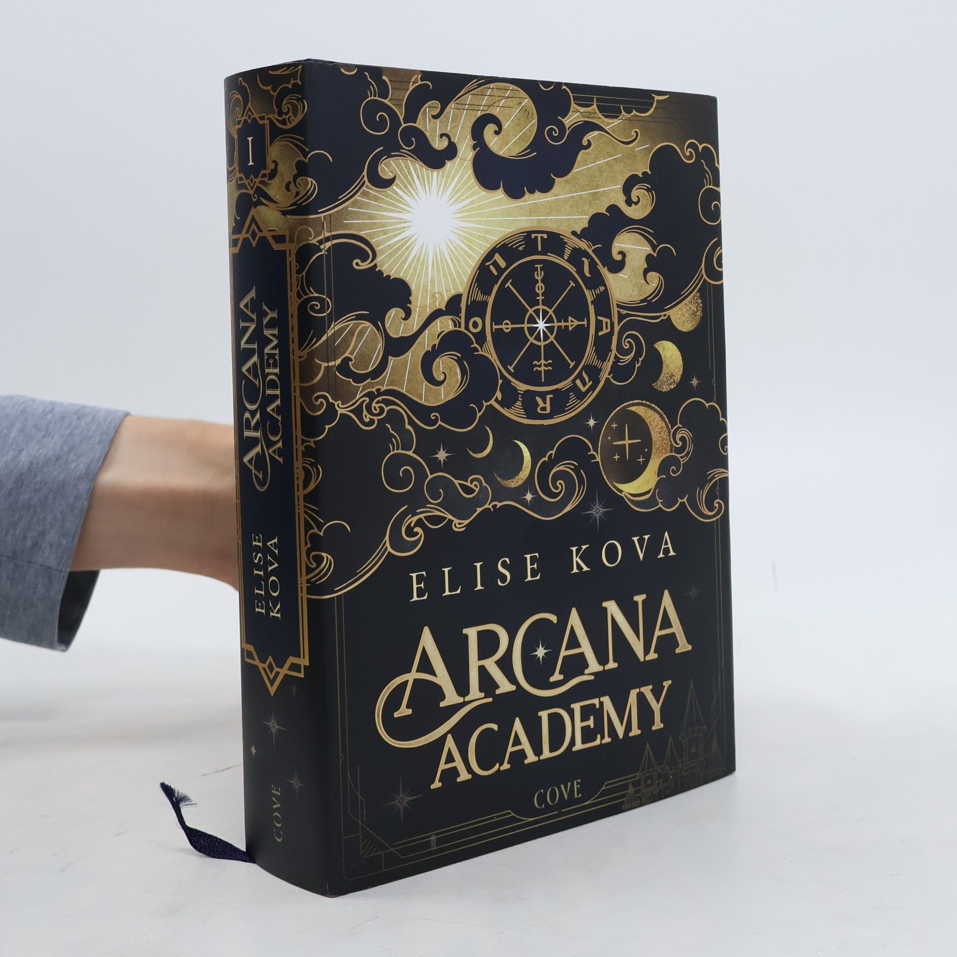 Elise Kova Arcana Academy I.