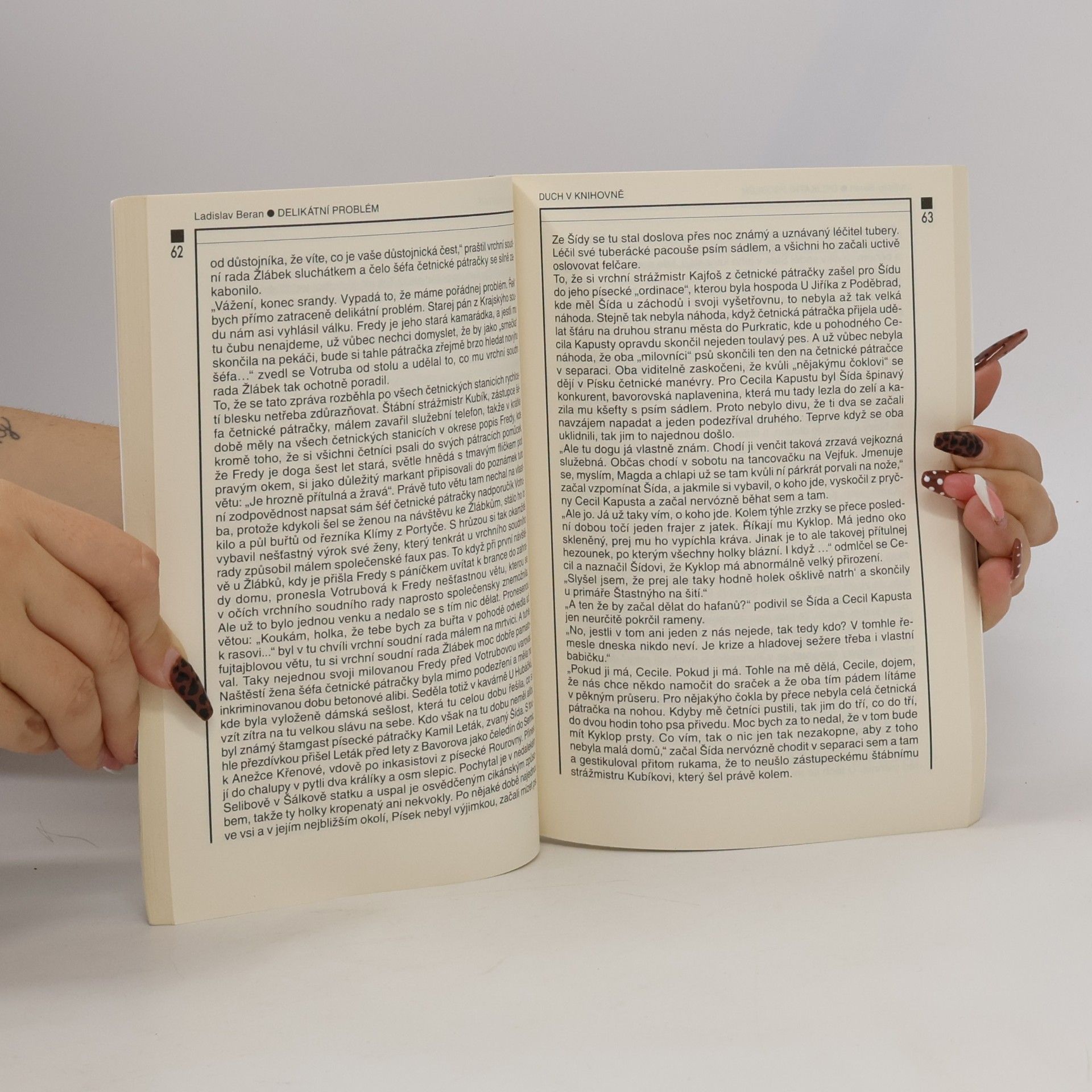 Autorenkollektiv Duch v knihovně a další kriminální příběhy