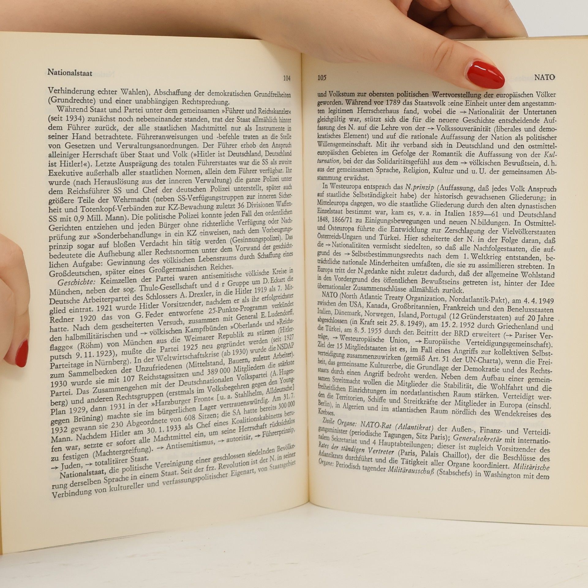 Erich Bayer Wörterbuch zur Gemeinschaftskunde