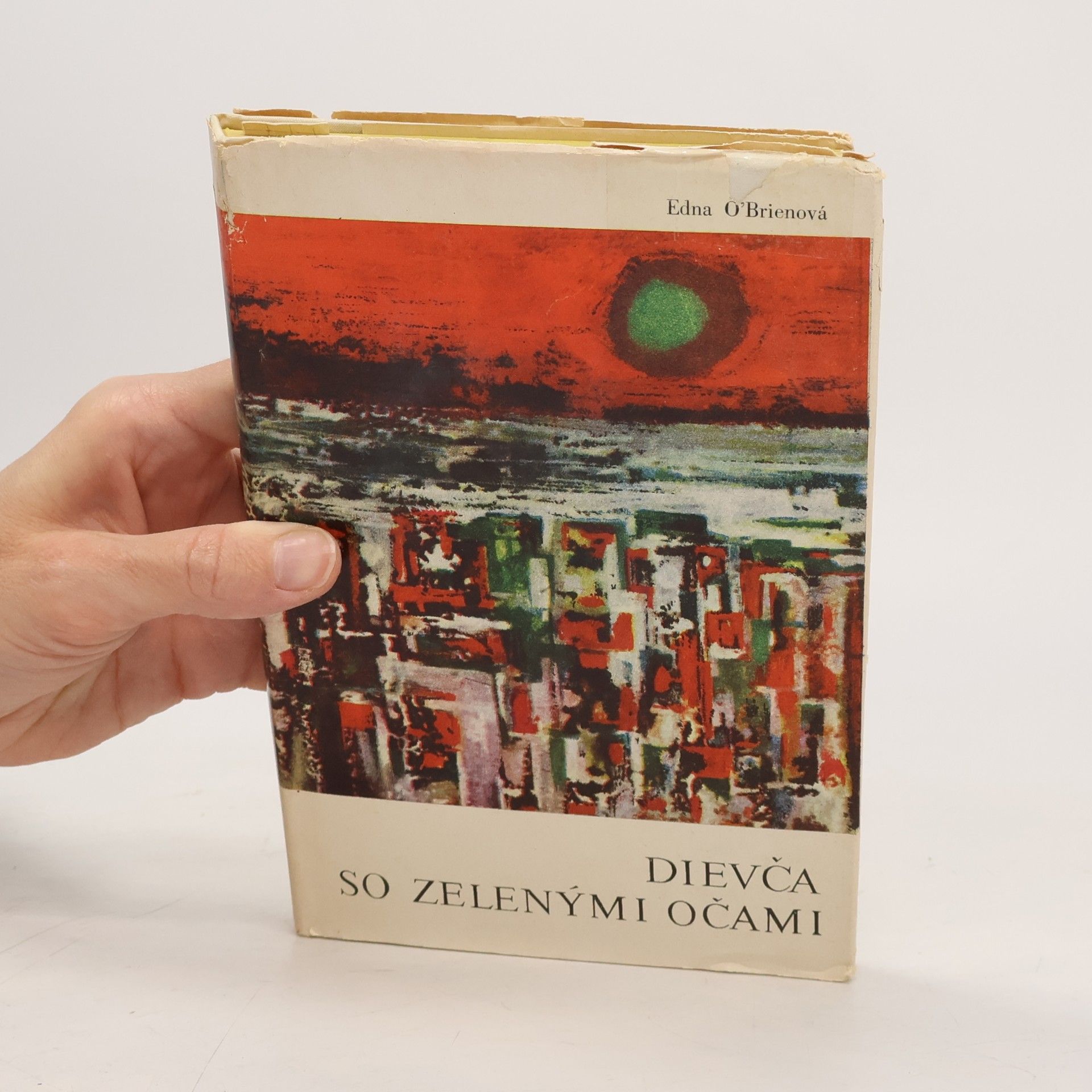 Edna O. Brien Dievča so zelenými očami