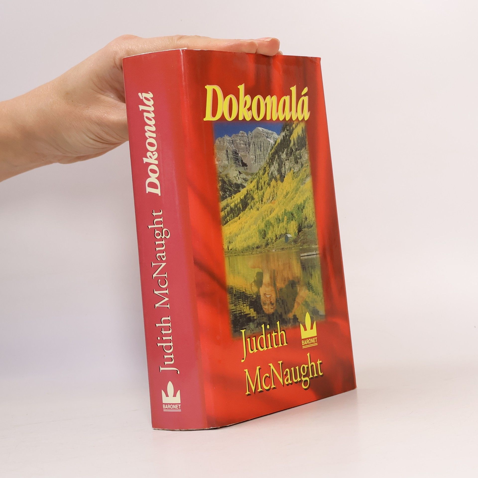 Dokonalá