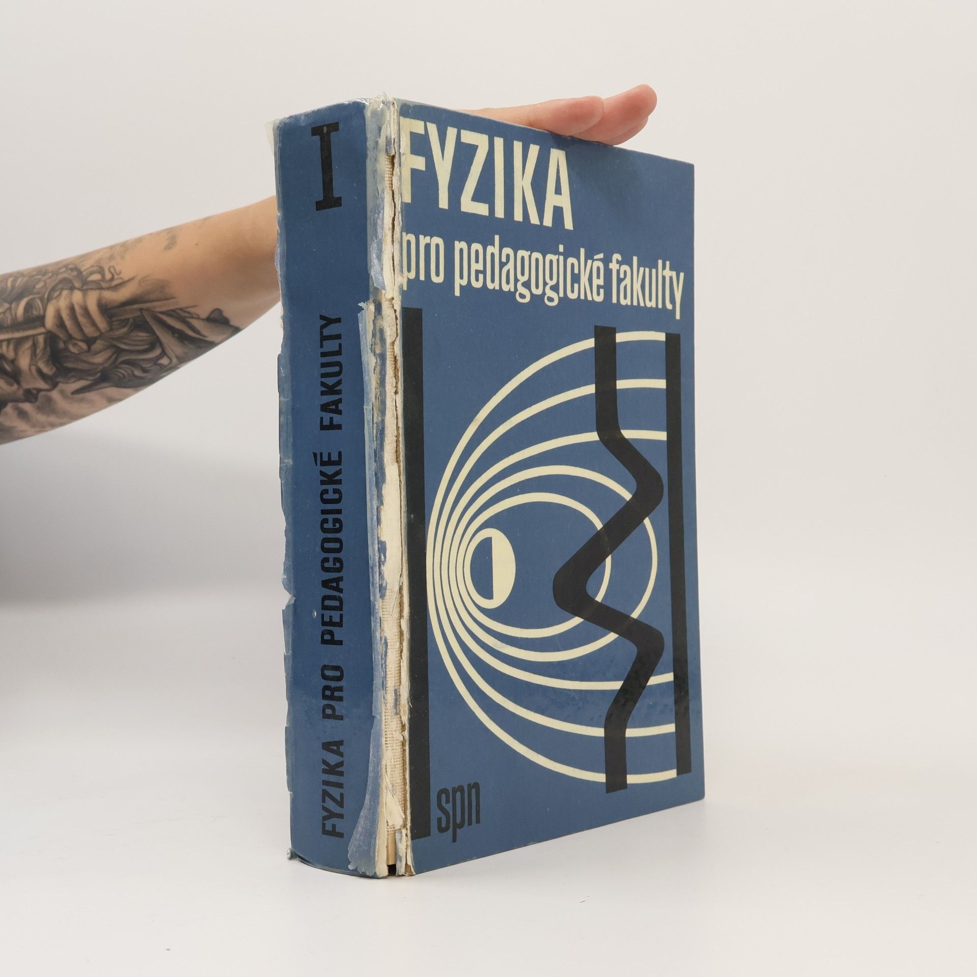 Fyzika pro pedagogické fakulty 1. díl