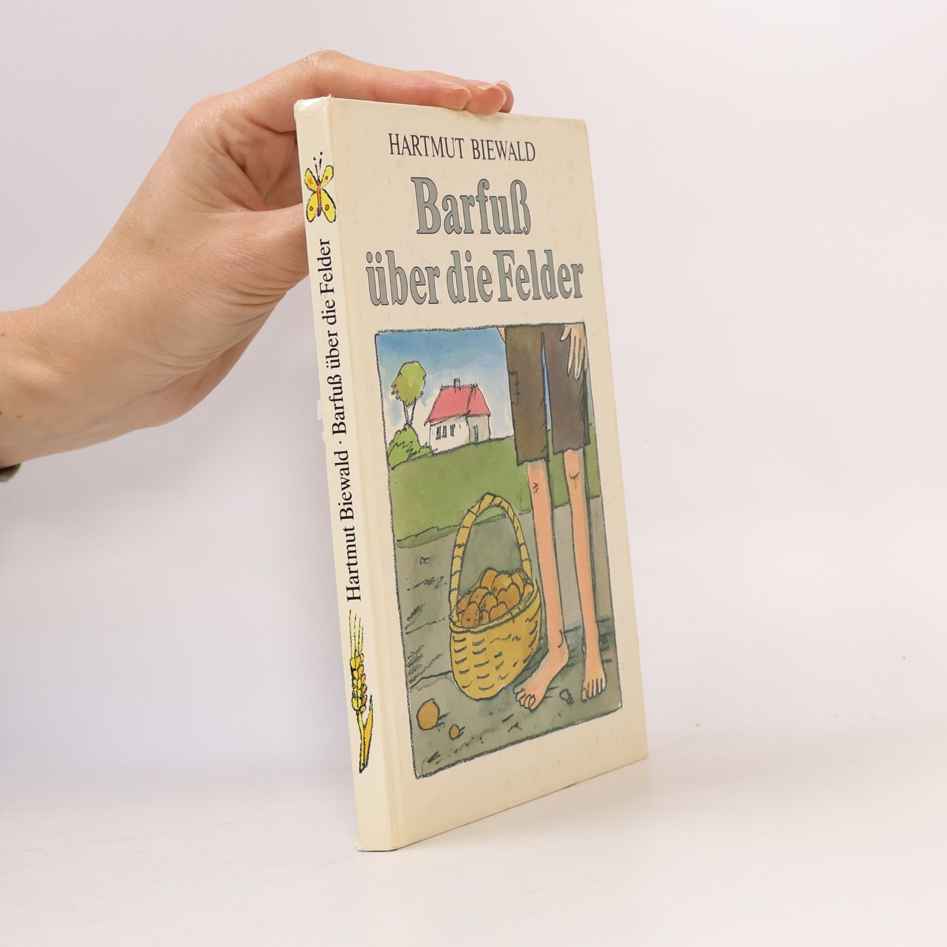 Barfuß über die Felder