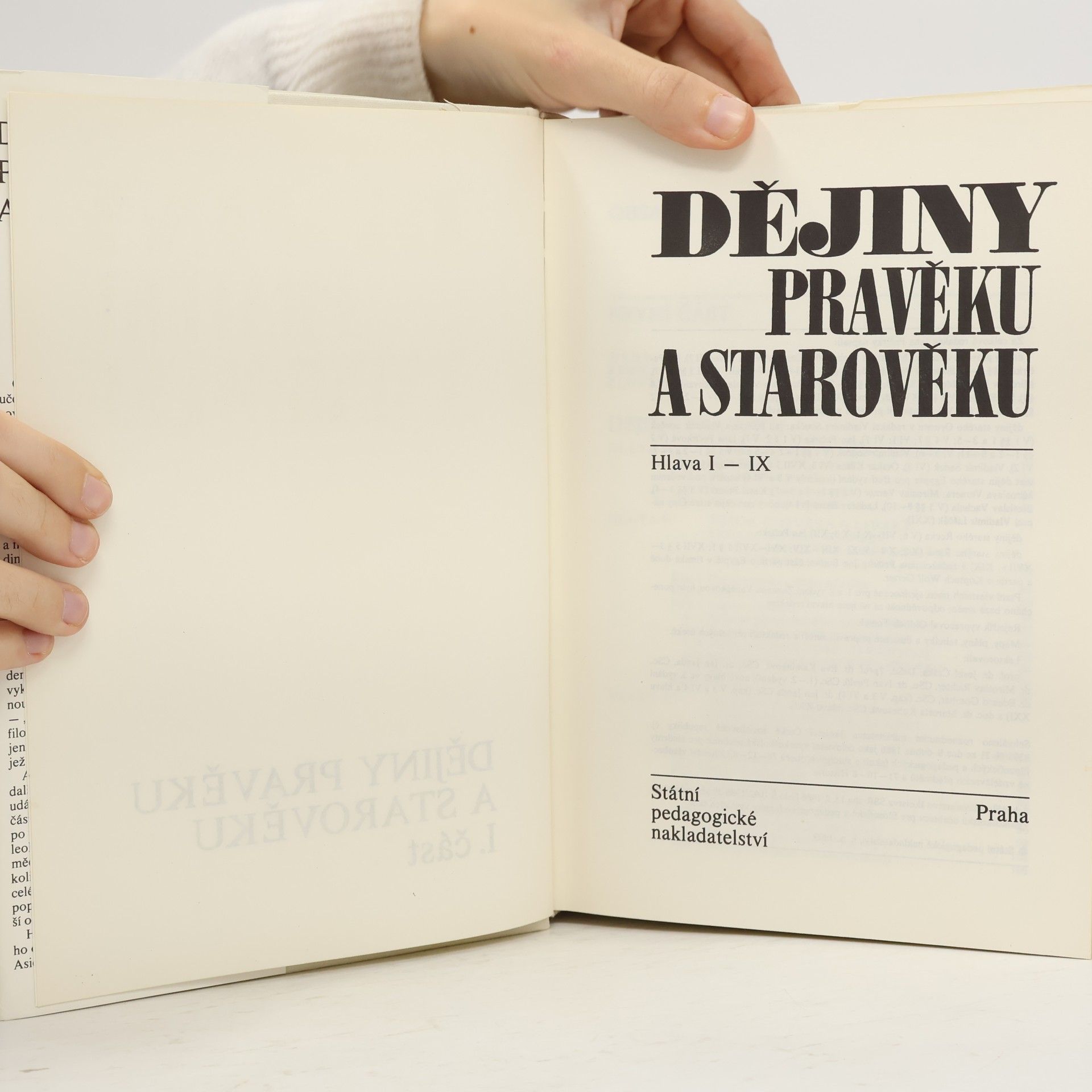 Jan Pečírka Dějiny pravěku a starověku I. část