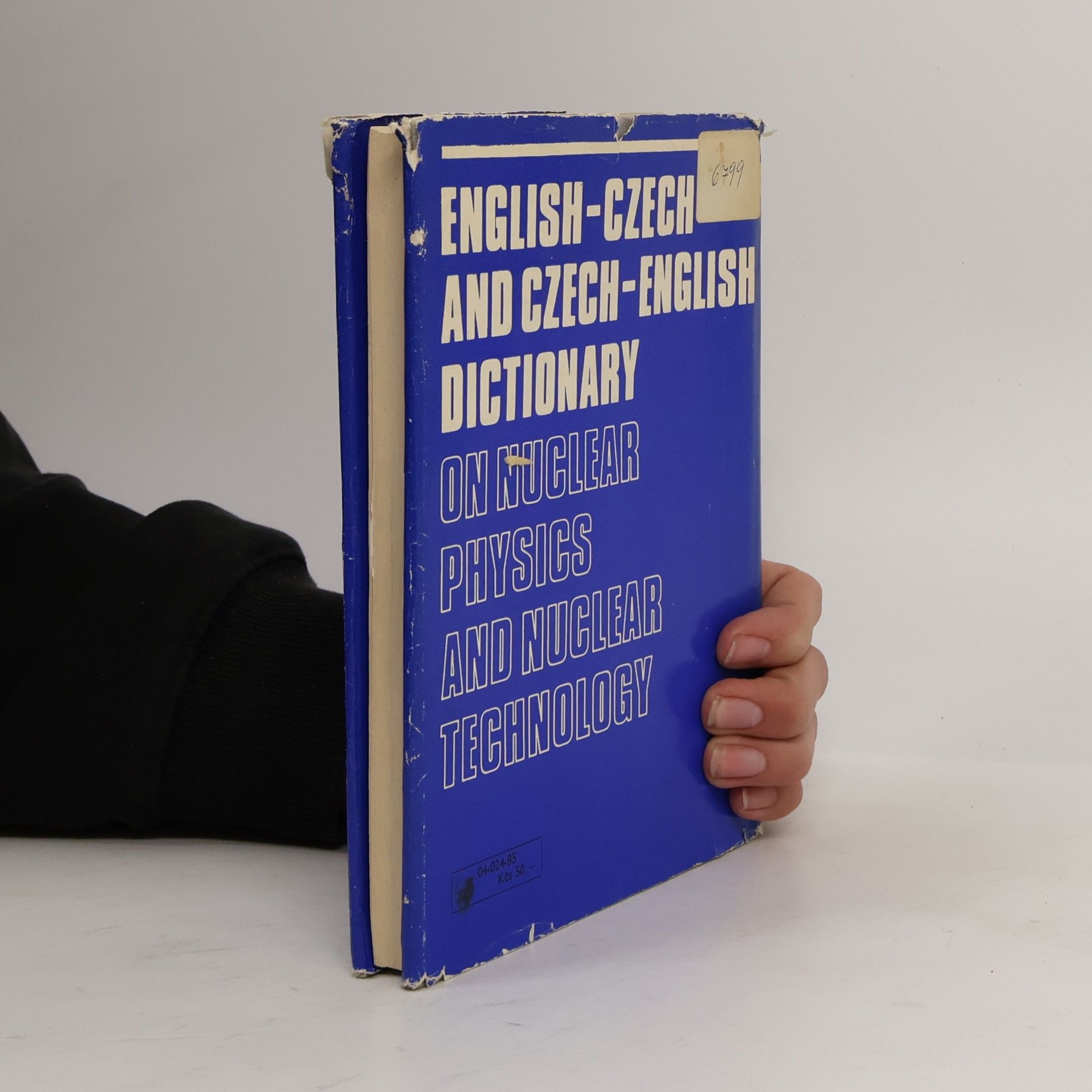Kolektív autorov Anglicko-český a česko-anglický slovník z oboru jaderná fyzika a jaderná technika