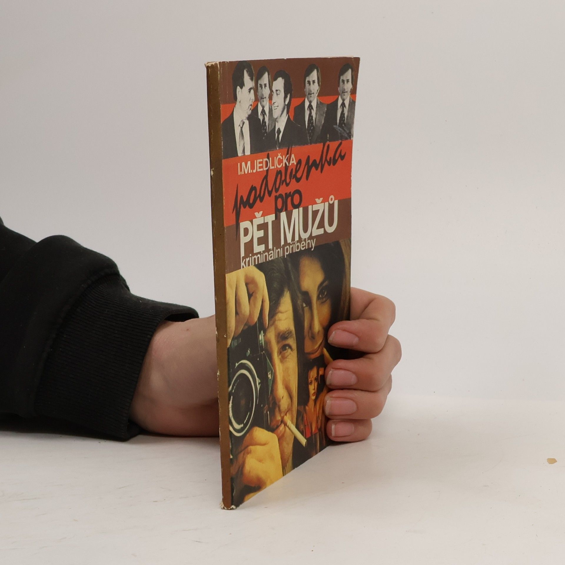 Podobenka pro pět mužů. Kriminální příběhy