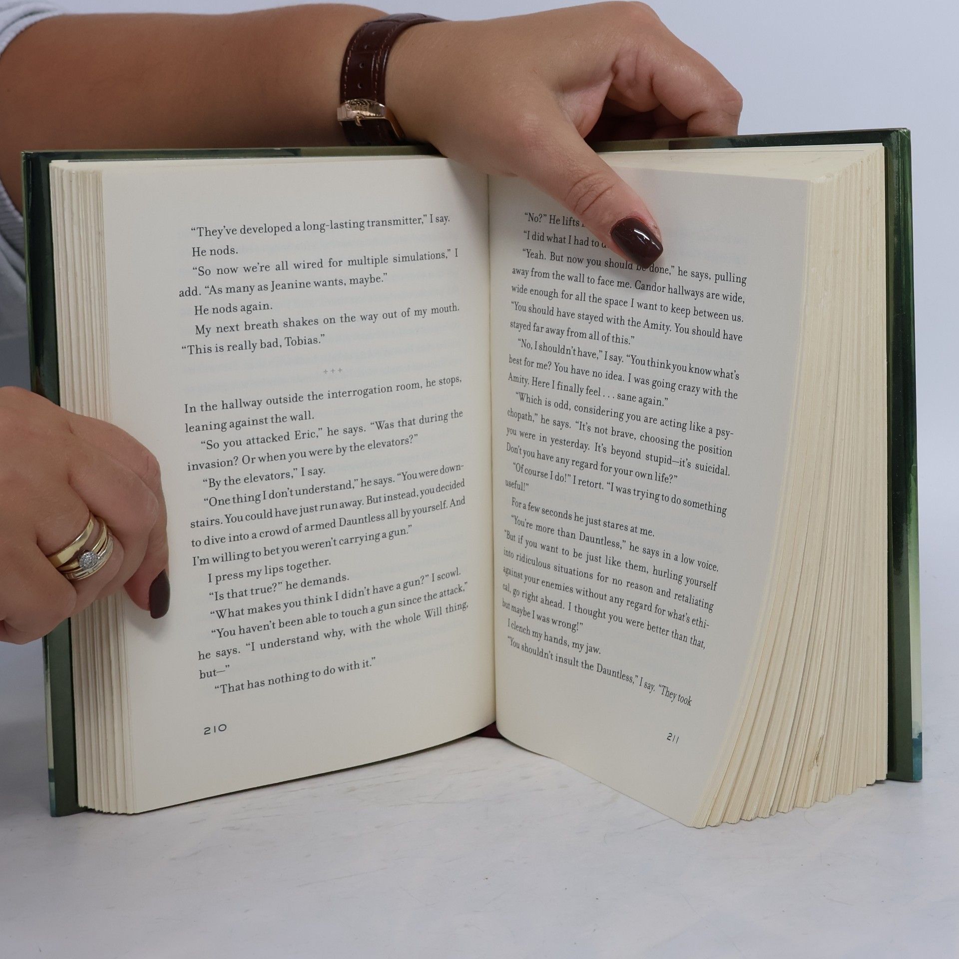 Veronica Roth Insurgent