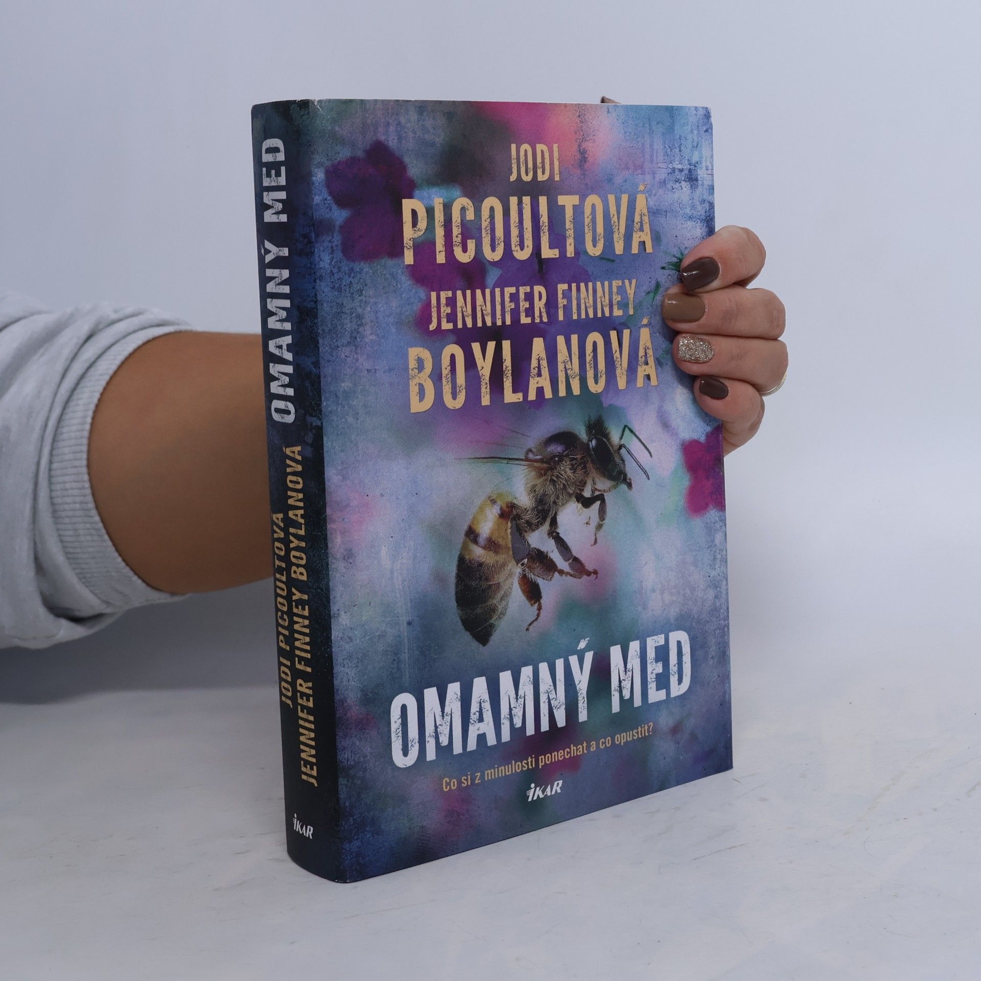 Omamný med