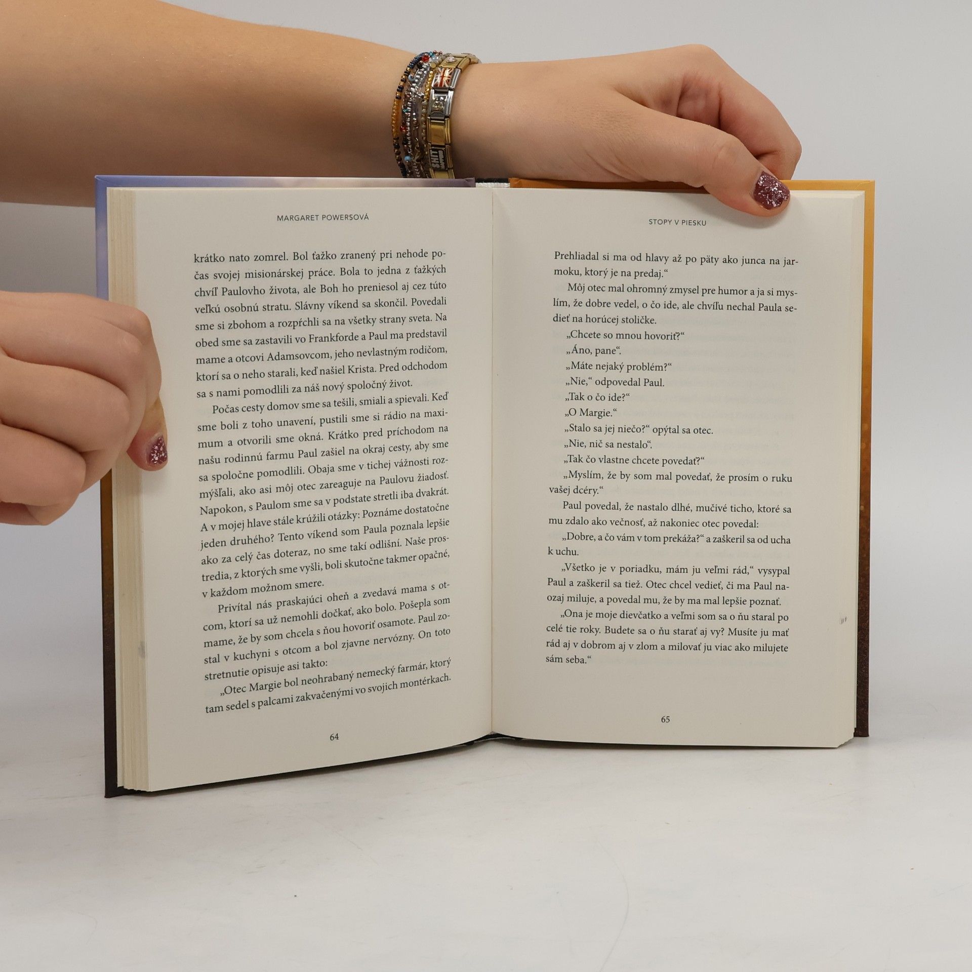Margaret F. Powers Stopy v piesku
