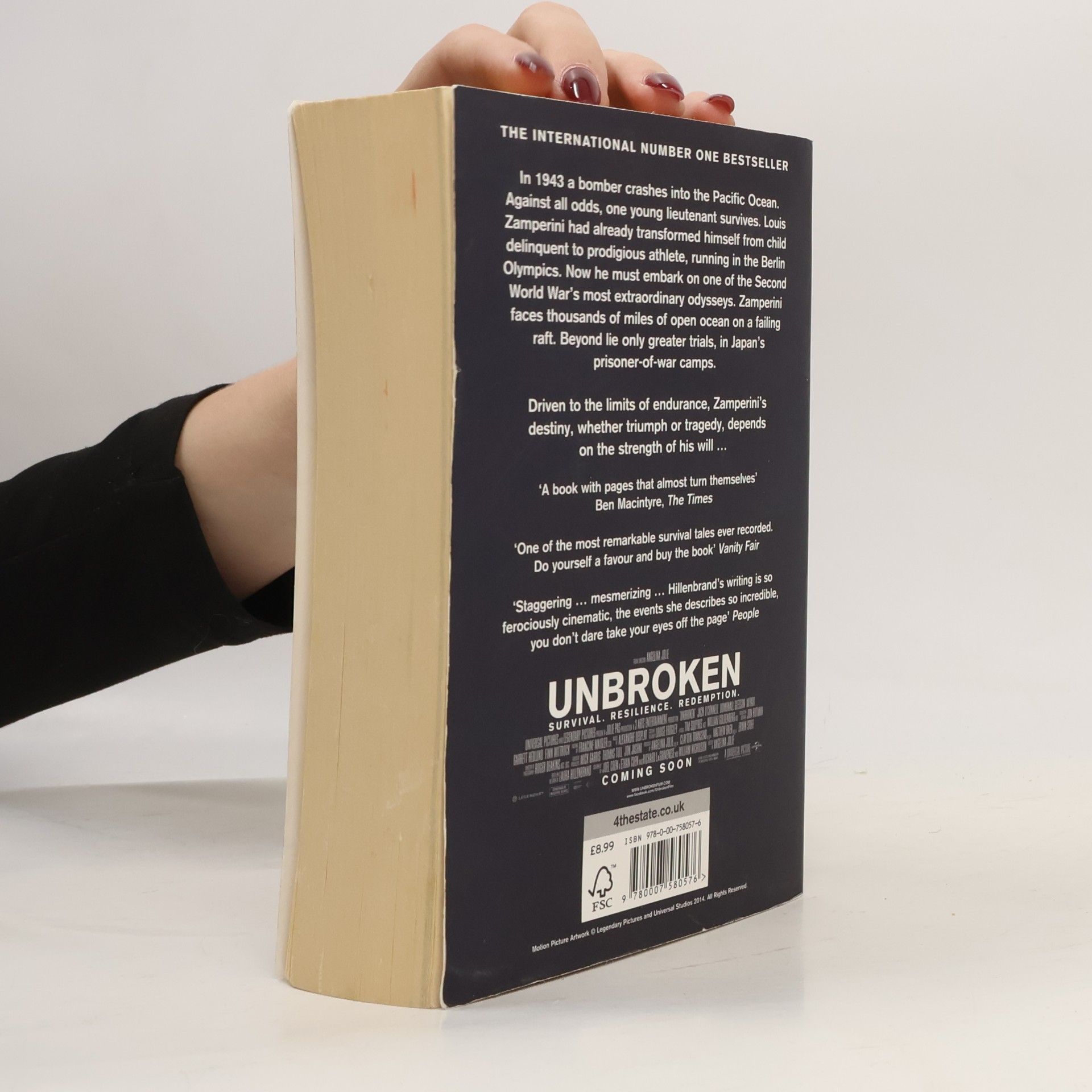 Laura Hillenbrand Unbroken : an extraordinary true story of courage and survival