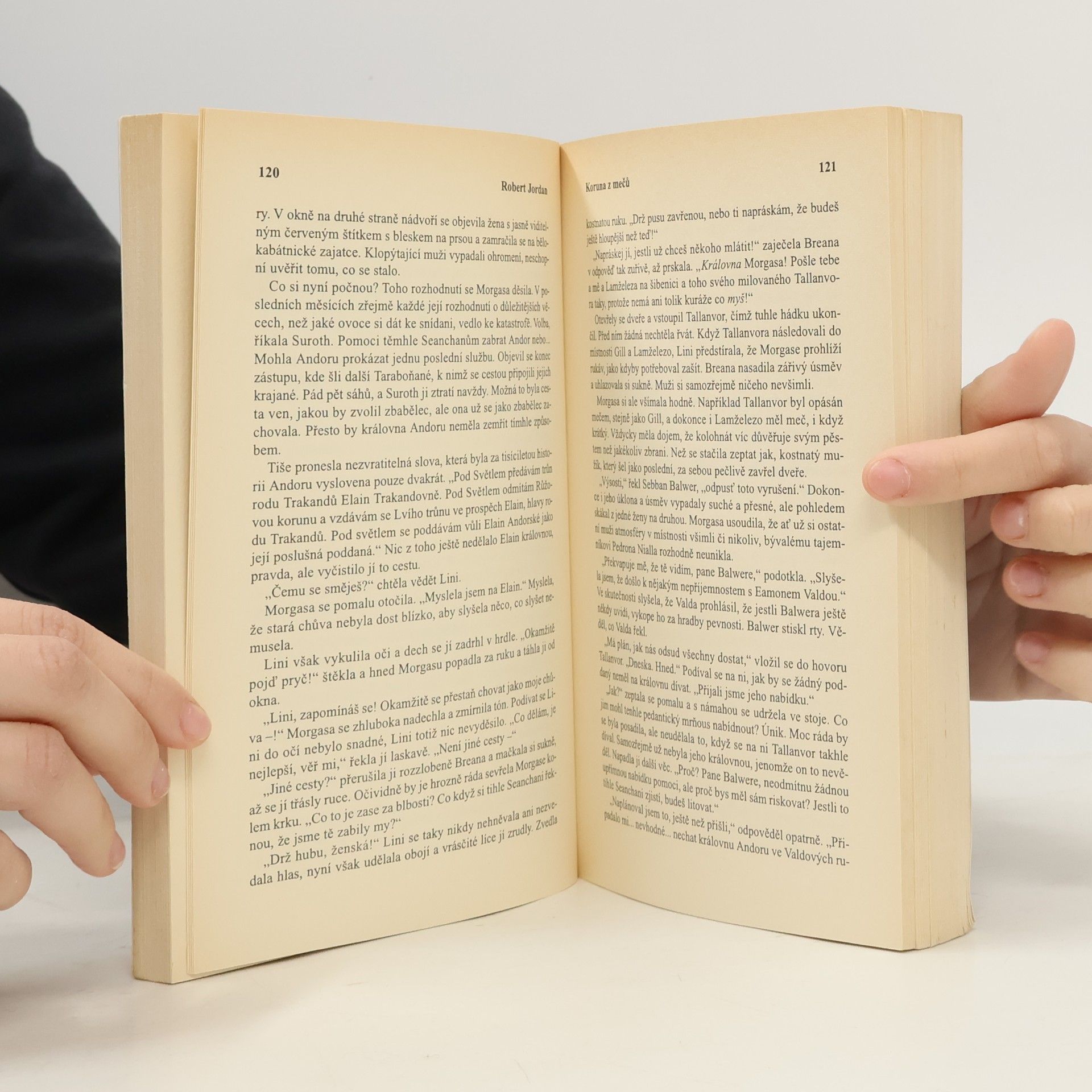 Robert Jordan Kolo času 7. Koruna z mečů 2