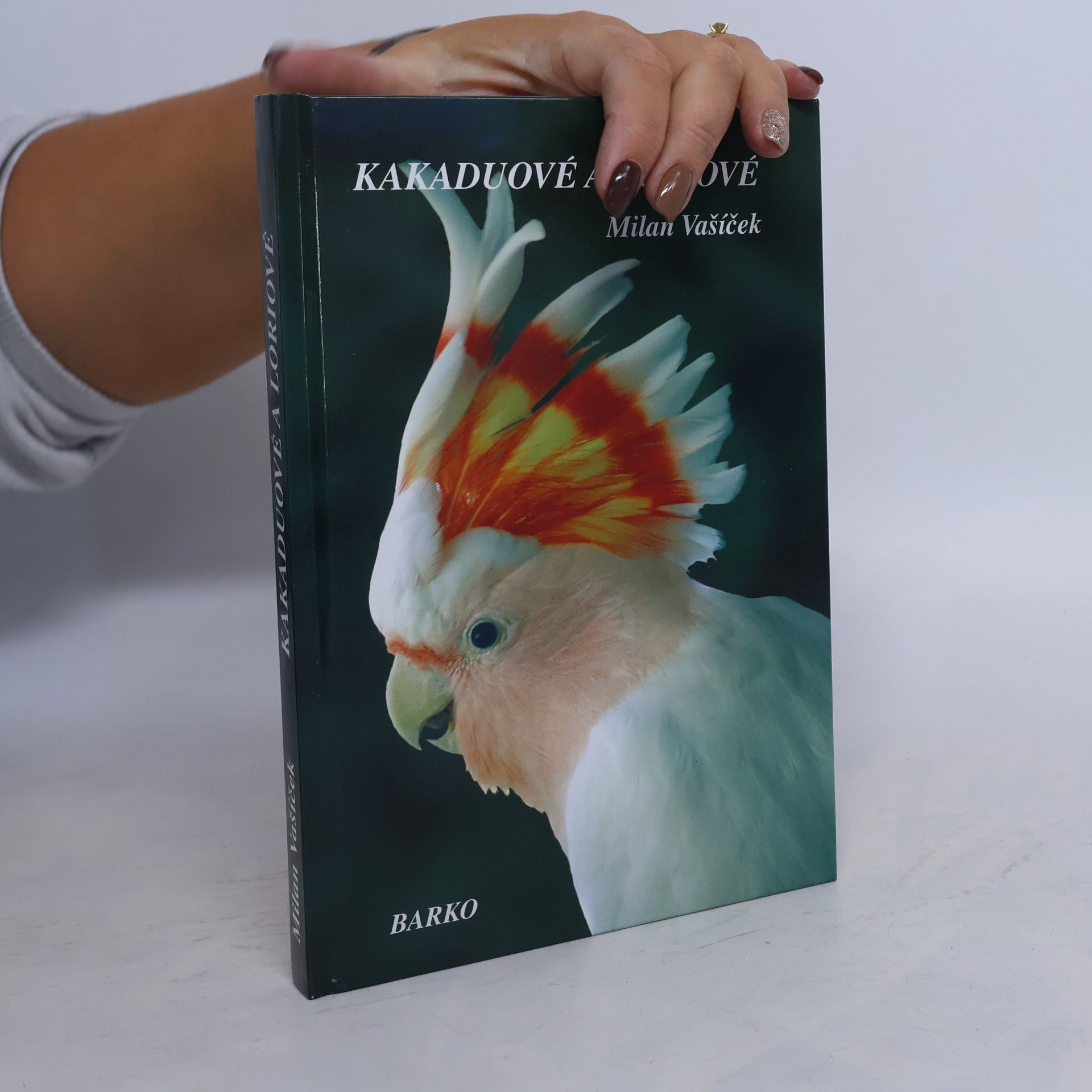 Milan Vašíček Kakaduové a loriové