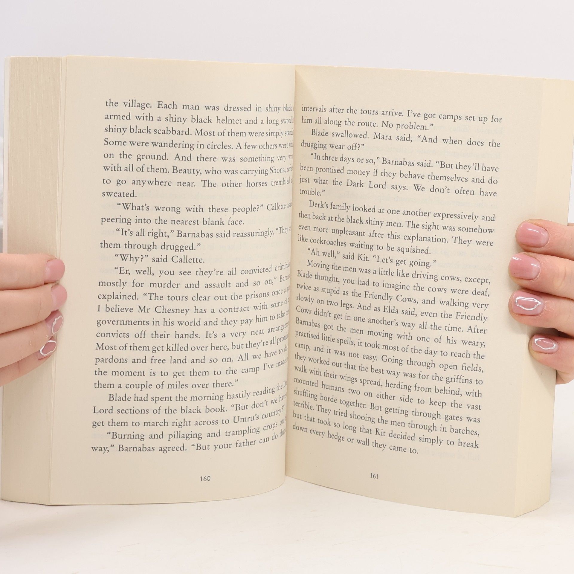 Diana Wynne Jones Dark Lord of Derkholm
