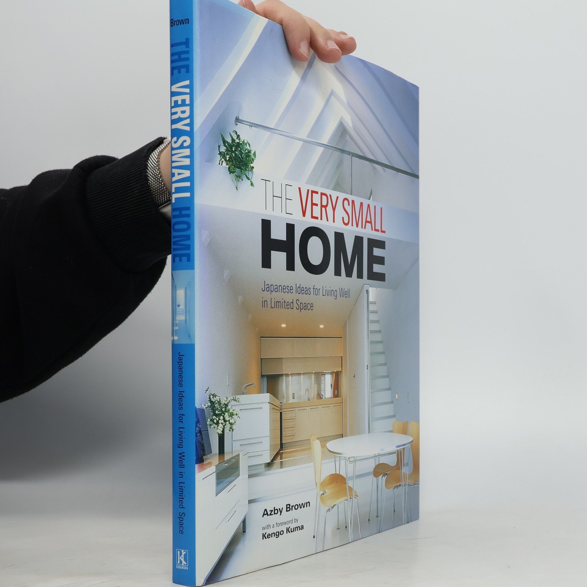 The very small home: Japanese ideas for living well in limited space