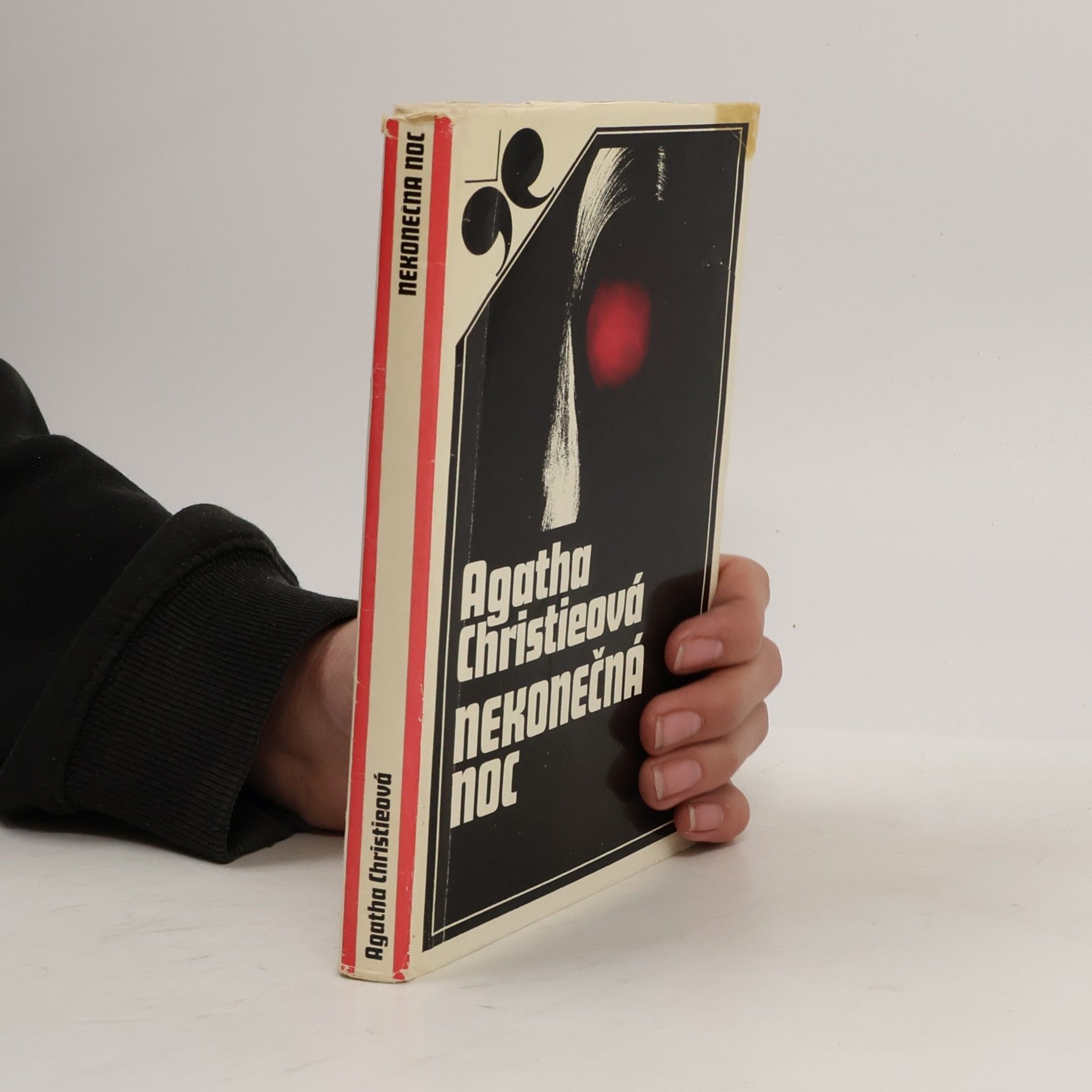 Agatha Christie Nekonečná noc