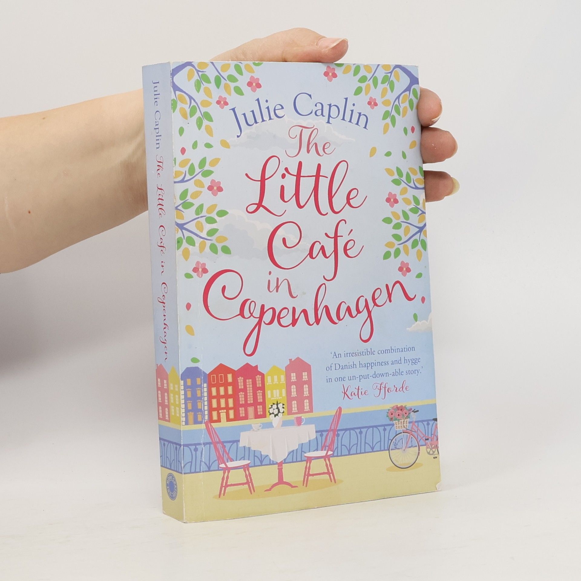 Julie Caplin The Little Café in Copenhagen
