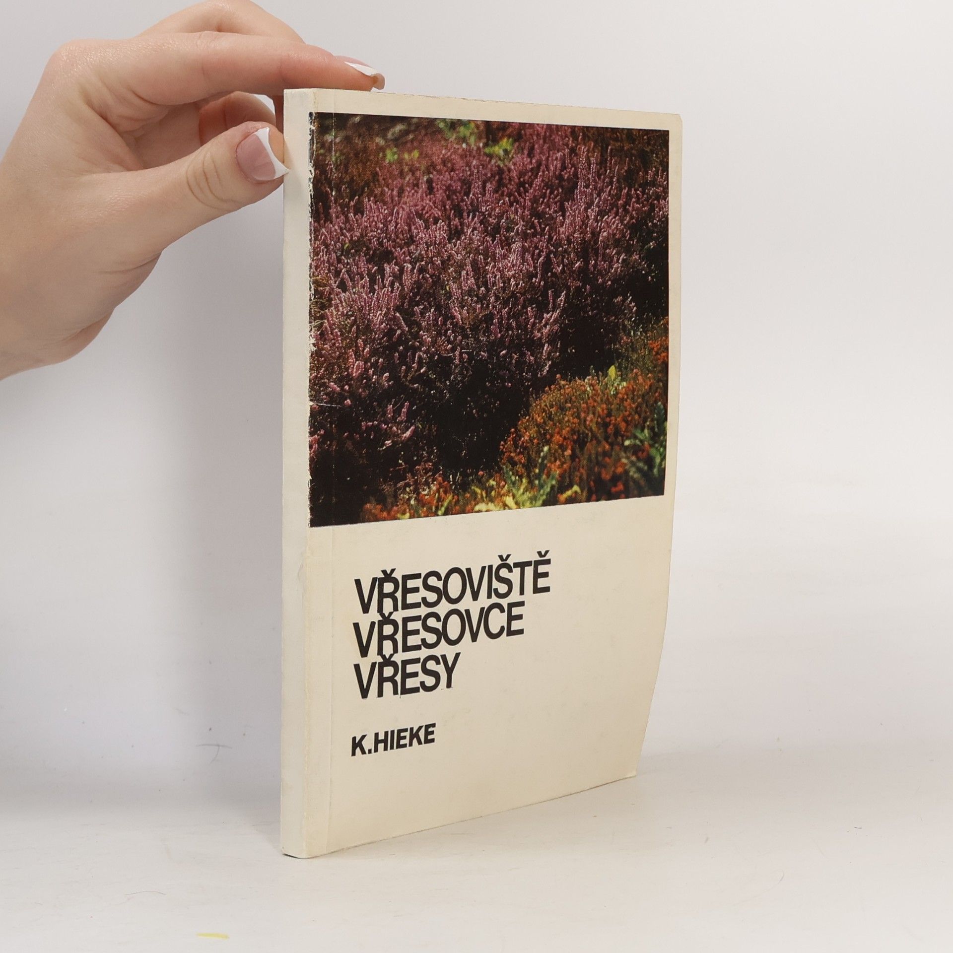 Vřesoviště, vřesovce a vřesy