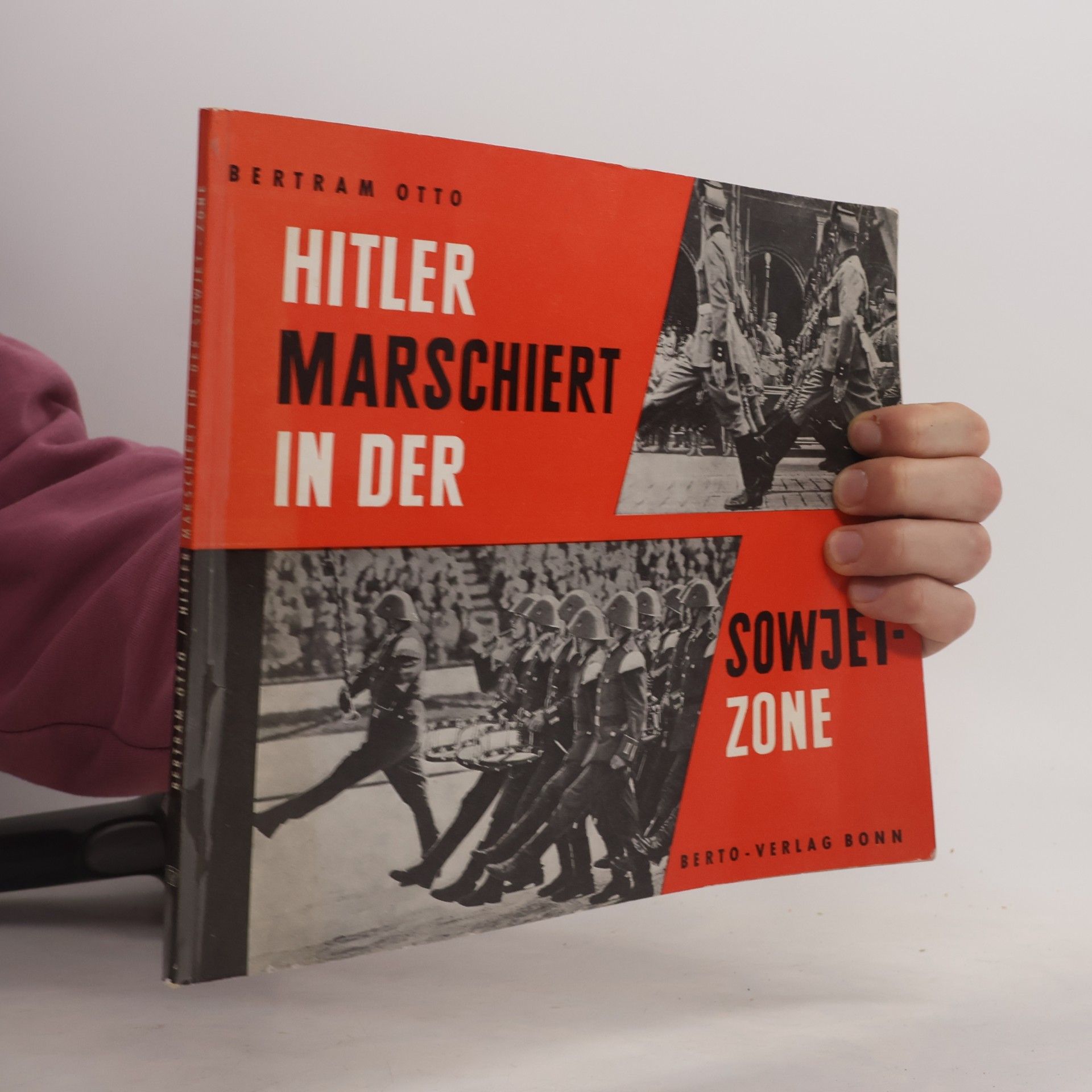 Hitler marschiert in der Sowjetzone