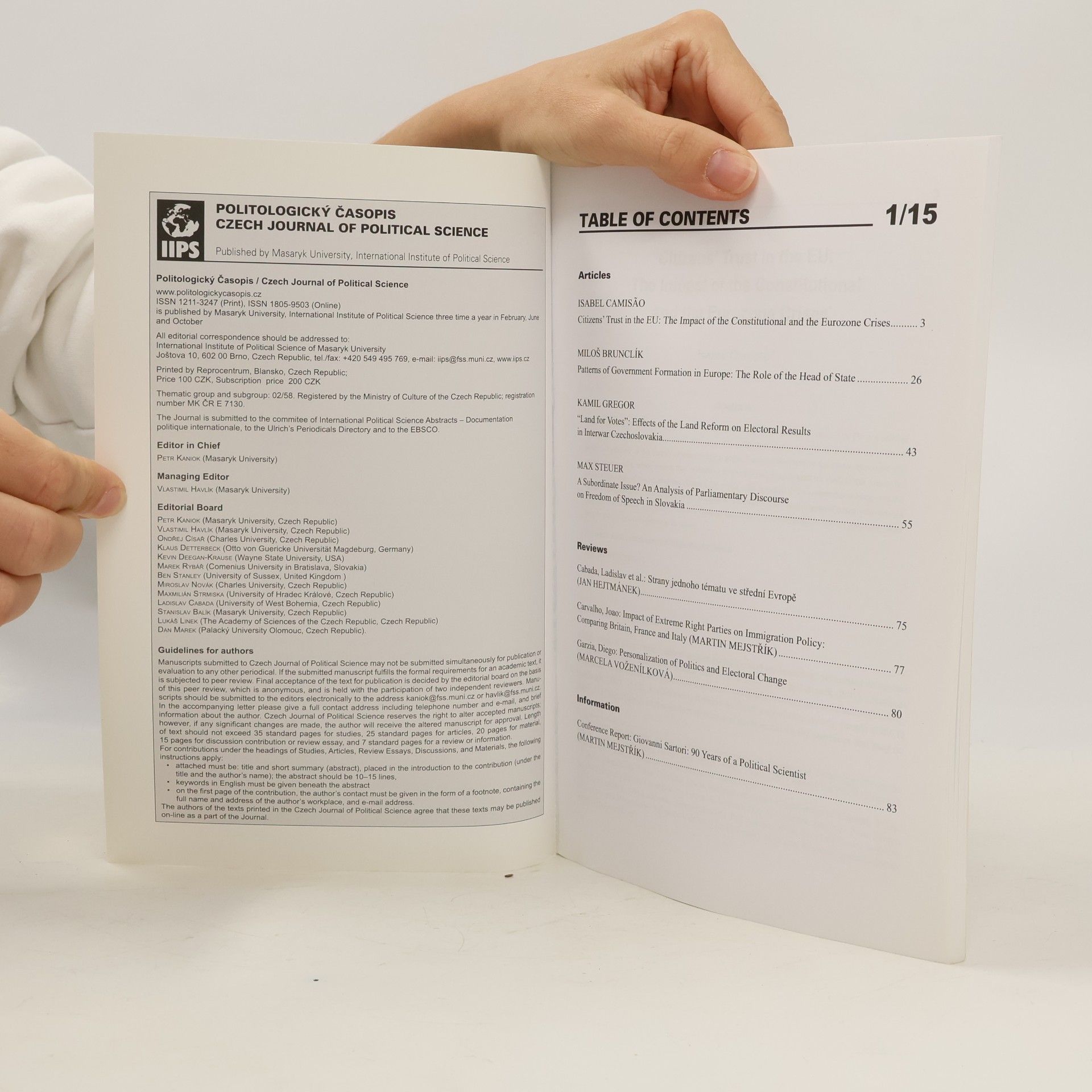 Various authors Politologický časopis 1/2015