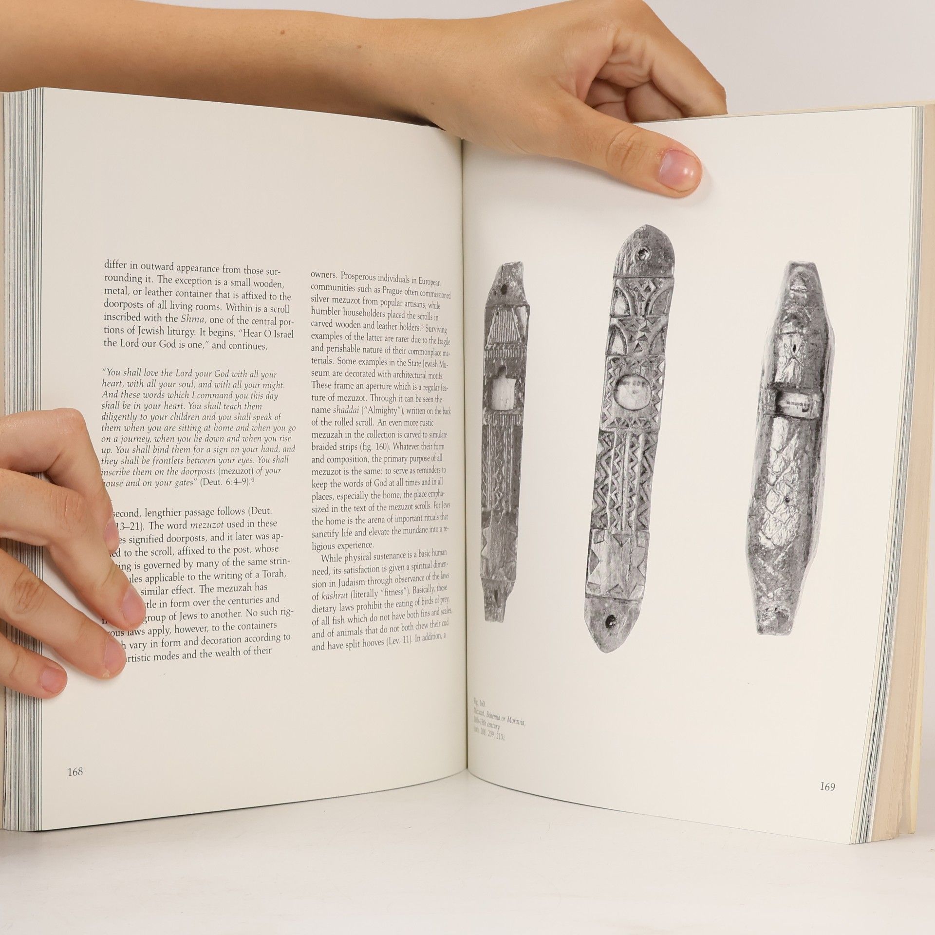 David Altshuler The Precious legacy : Judaic treasures from the Czechoslovak state collections