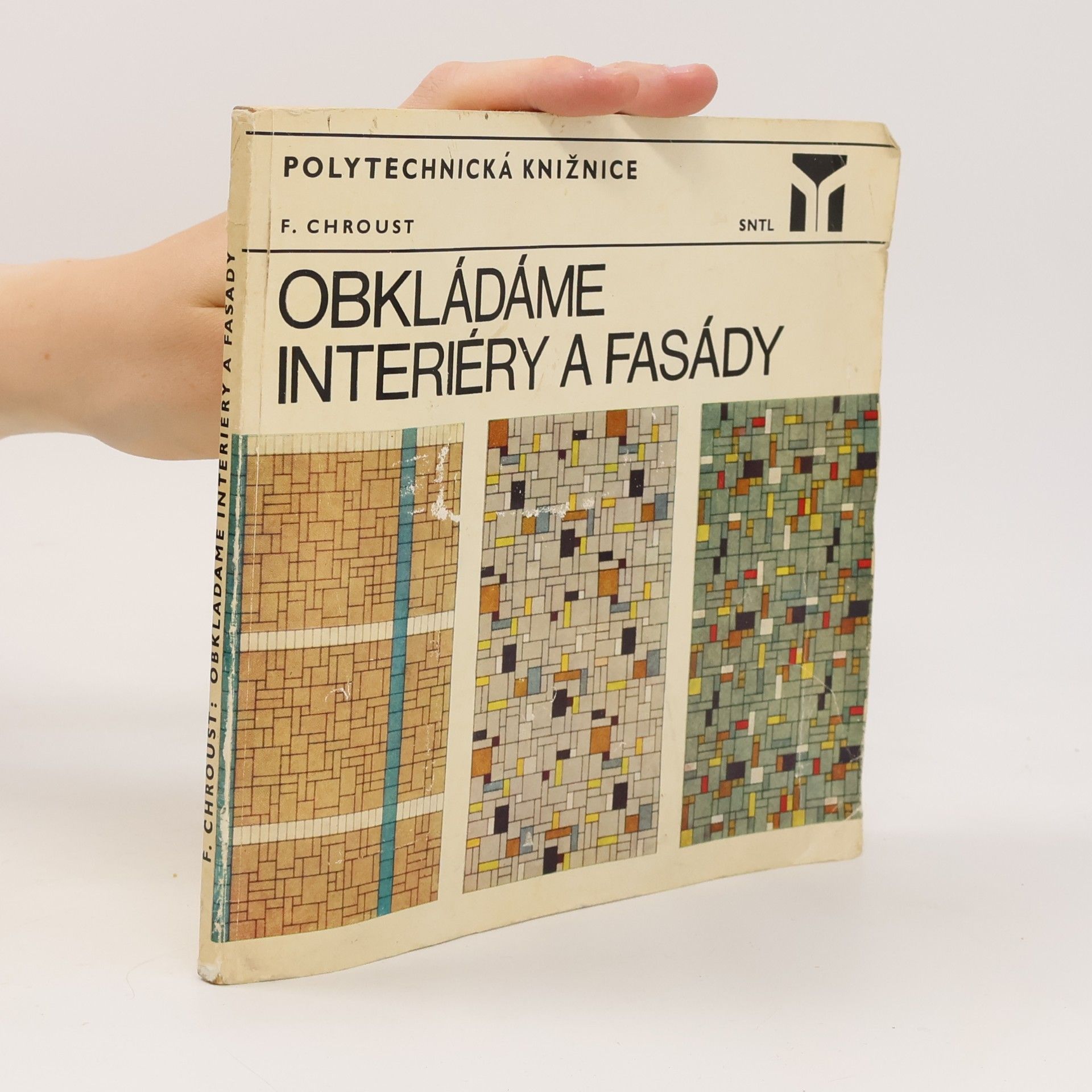 Obkládáme interiéry a fasády