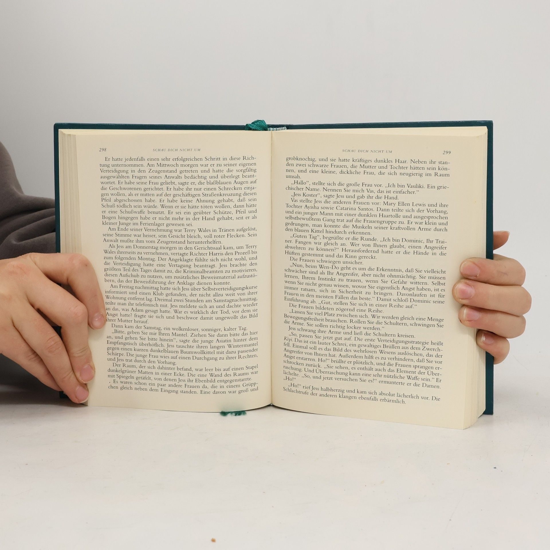 Ken Follett Reader's Digest Auswahlbücher. Die Pfeiler der Macht. Schau dich nicht um. Wolfstage. Virusjagd